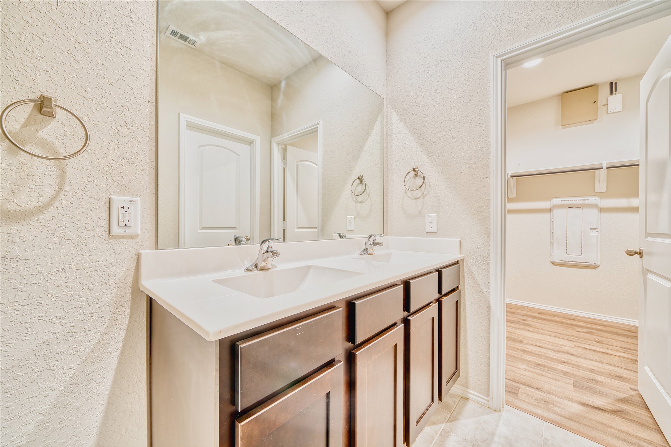 15226 Dinnet Berm Drive, Humble, TX 77346