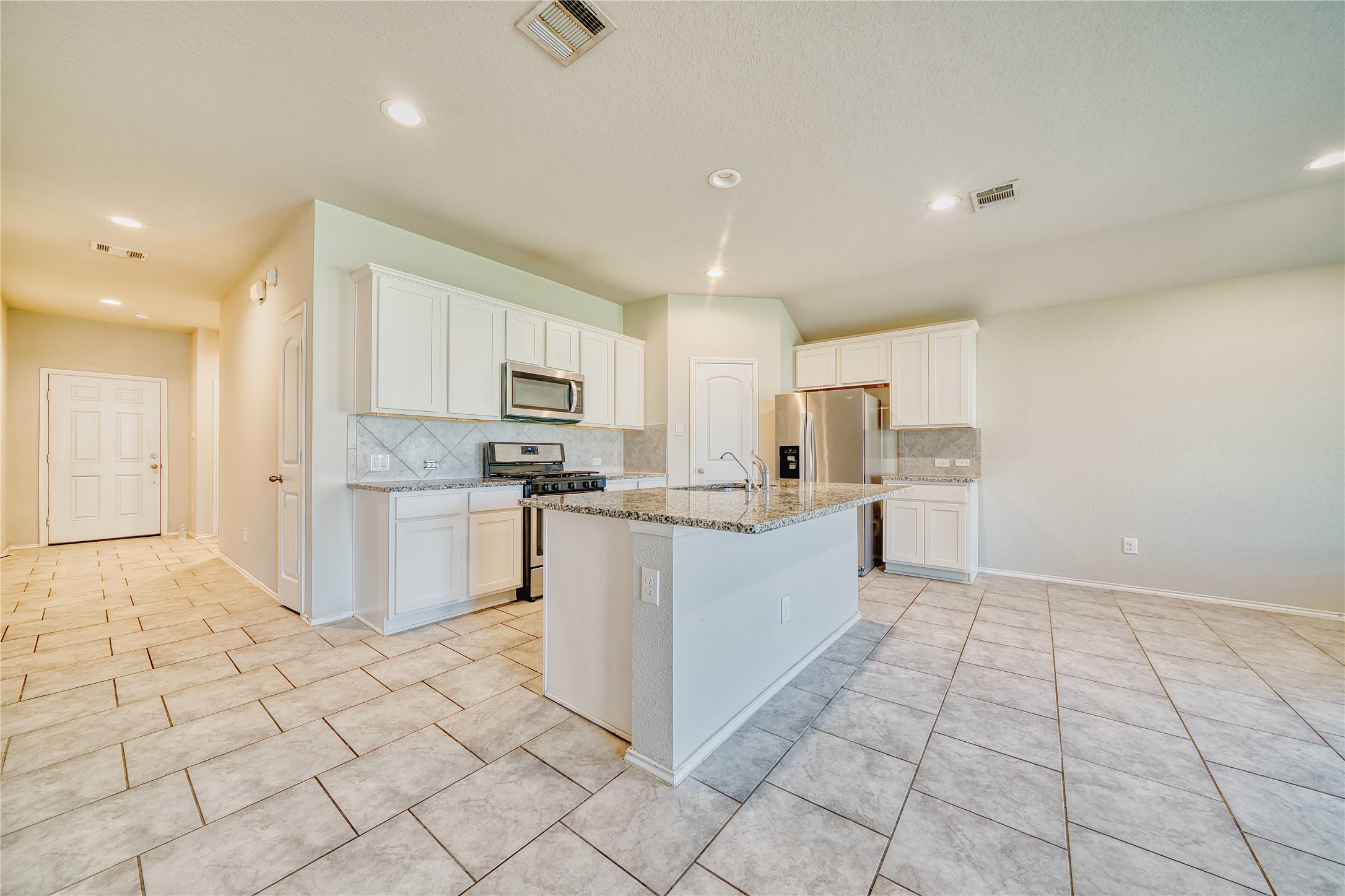 15226 Dinnet Berm Drive, Humble, TX 77346