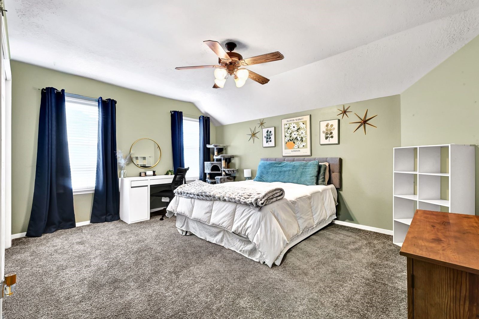 Generous Bedroom 3
