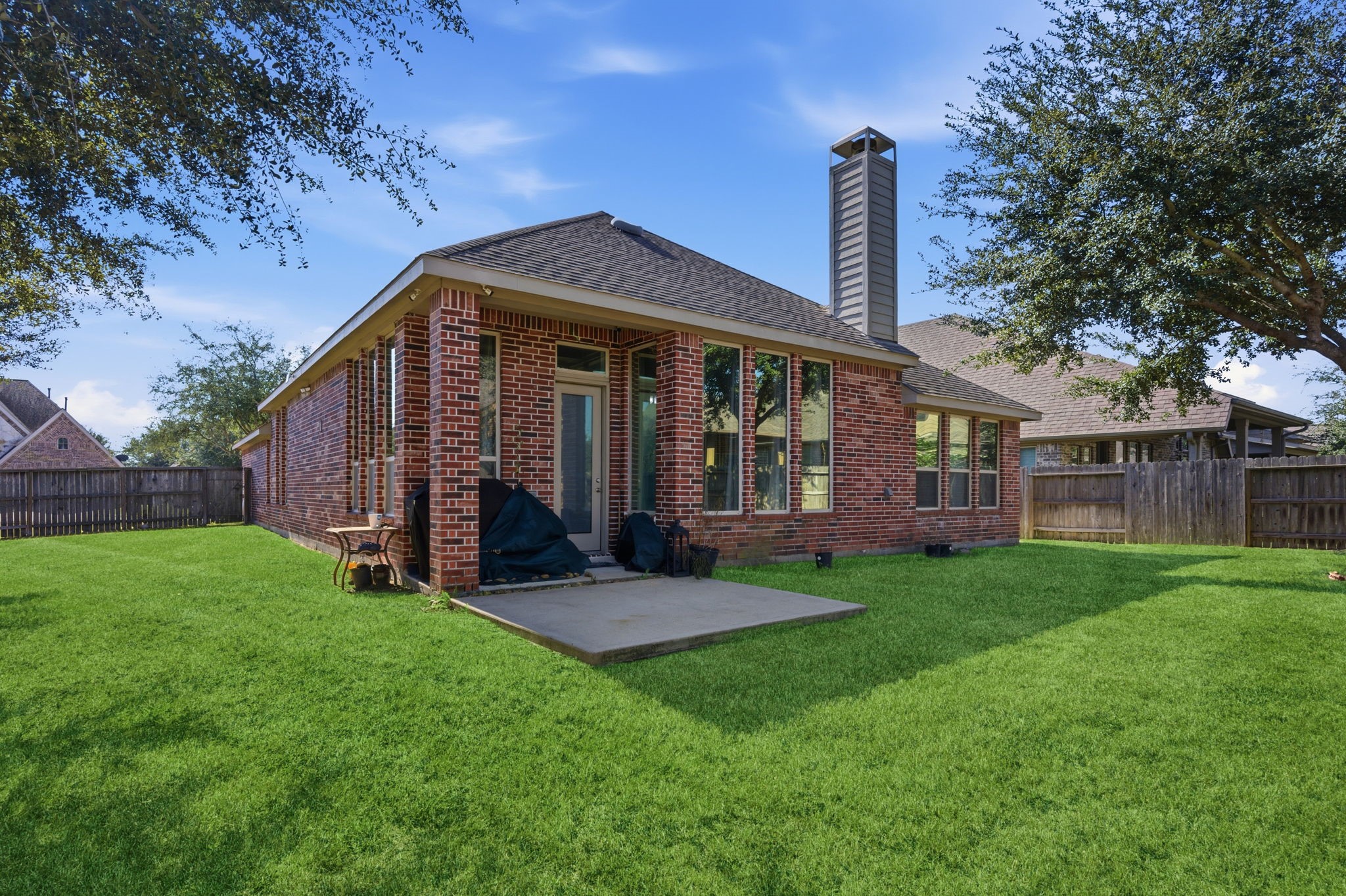 Corner cul-de-sac lot makes for a large back yard perfect for outdoor activities and and summer nights on the grill