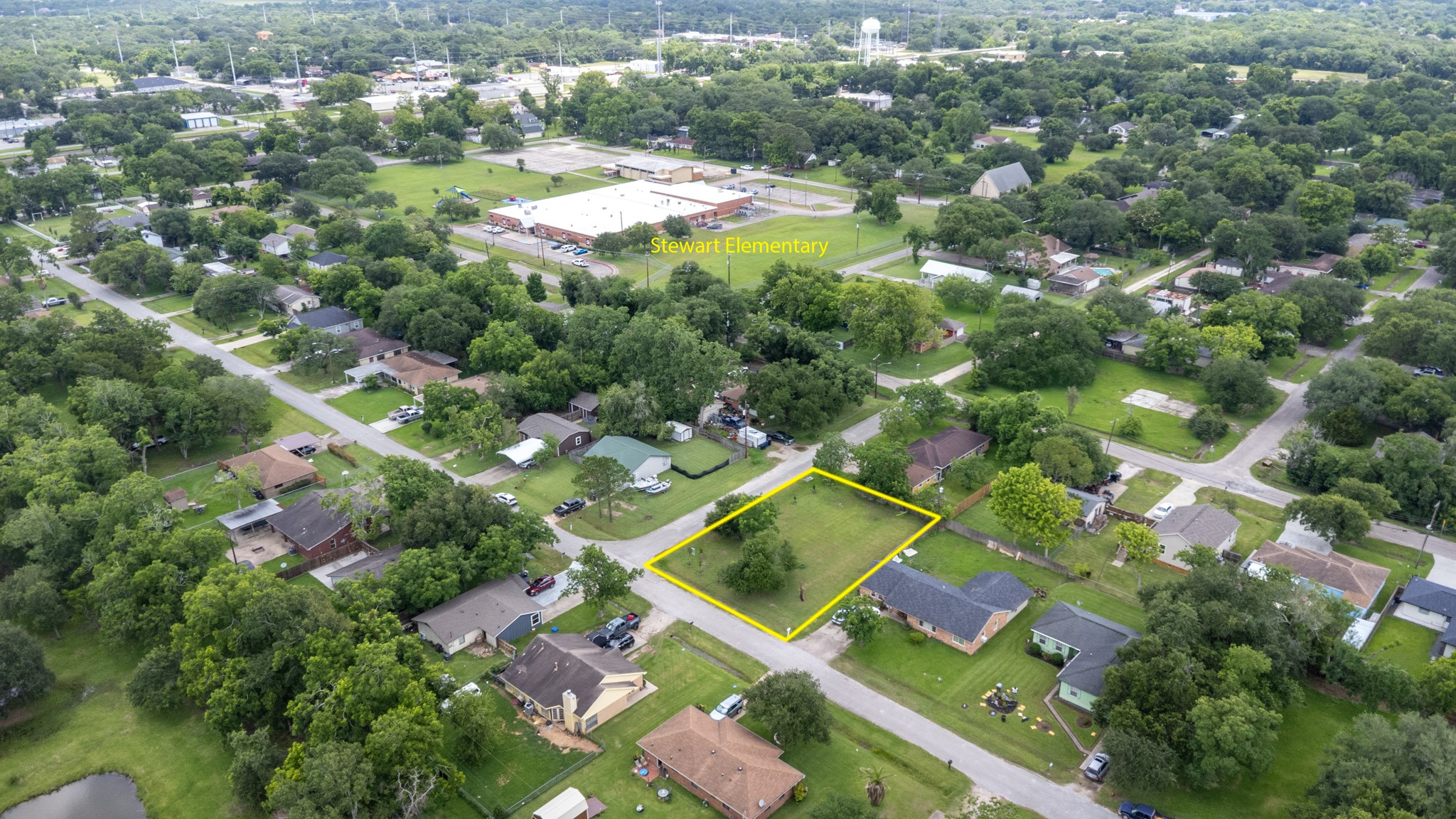 Lot 28 Smith Drive, Hitchcock, TX 77563