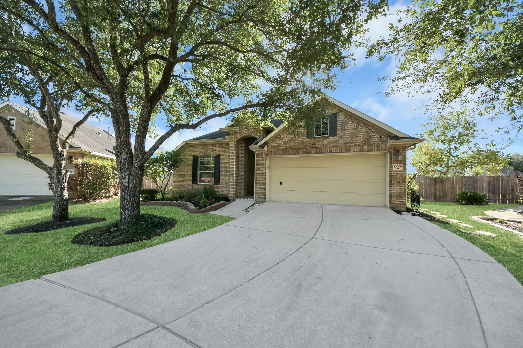 13008 Balsam Lake Court, Pearland, TX 77584