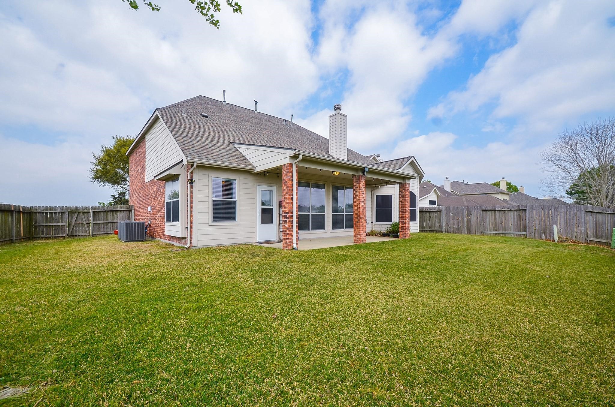 10002 Pine Flats Drive, Houston, TX 77095