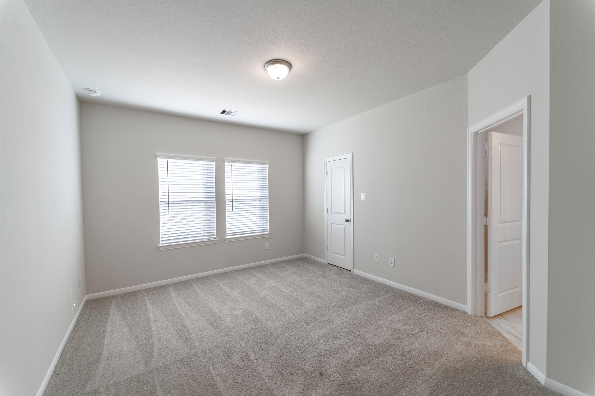 14511 Lunan Drive, Texas City, TX 77568