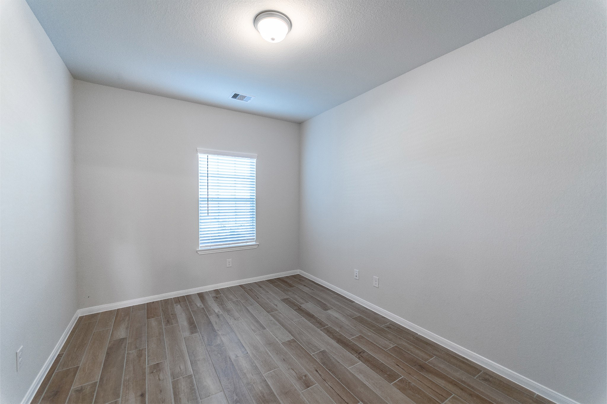 14511 Lunan Drive, Texas City, TX 77568