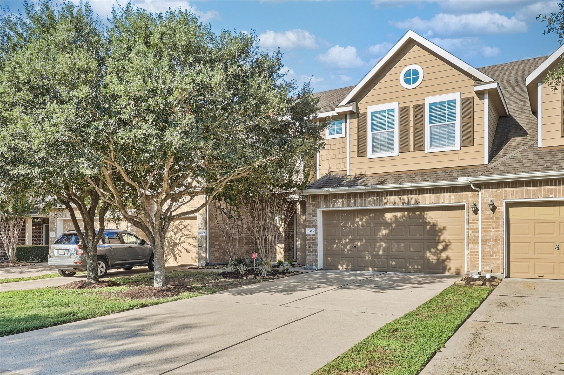 The HOA cares for the front and backyard.  The HOA is responsible for the building exterior, which means the roof, exterior paint, sprinkler system, and fences are not yours to worry about!