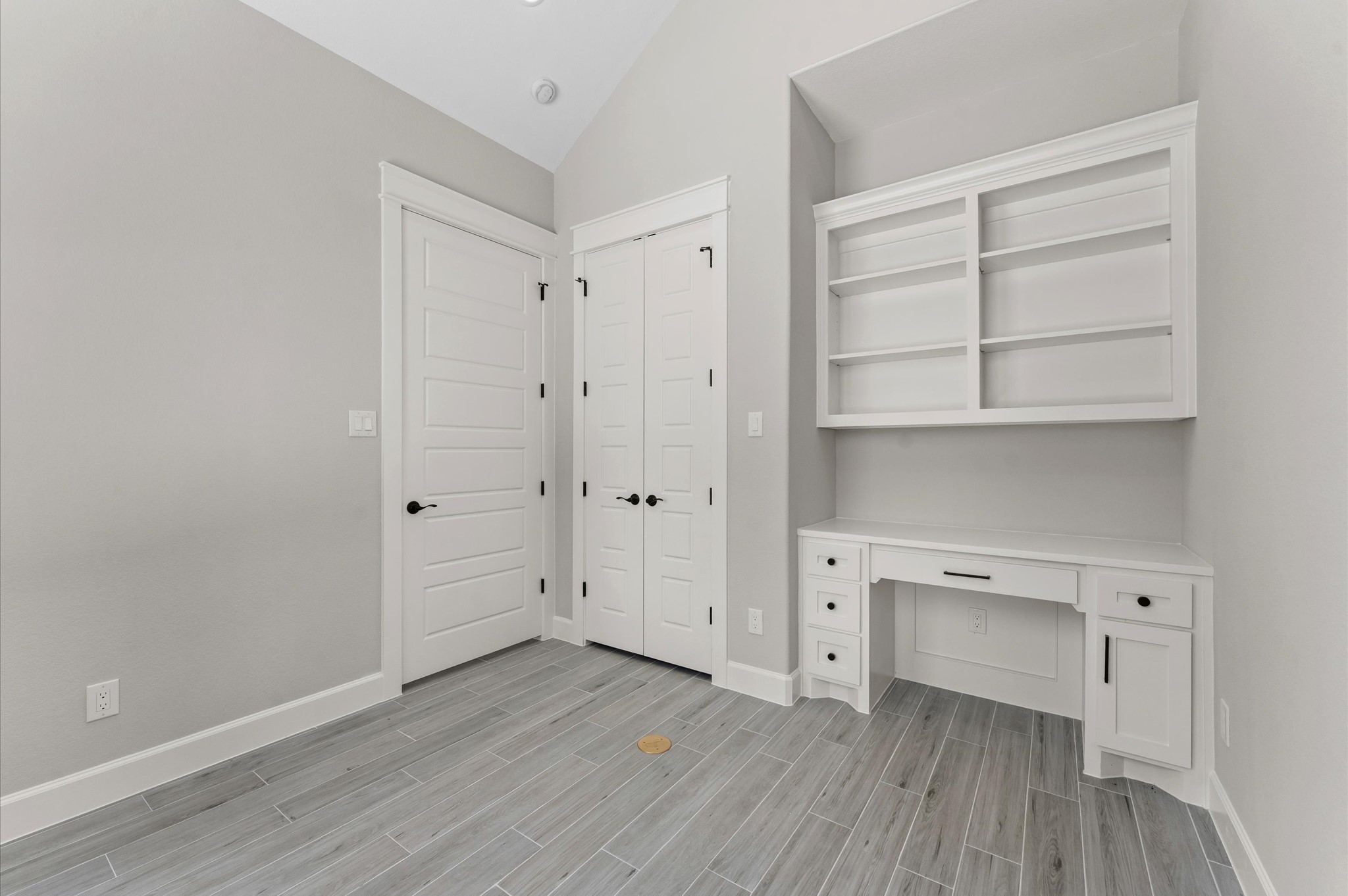 40 Stanford Court, Montgomery, TX 77356