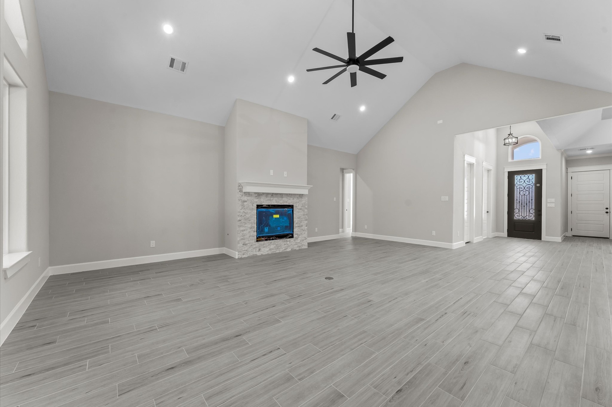 40 Stanford Court, Montgomery, TX 77356