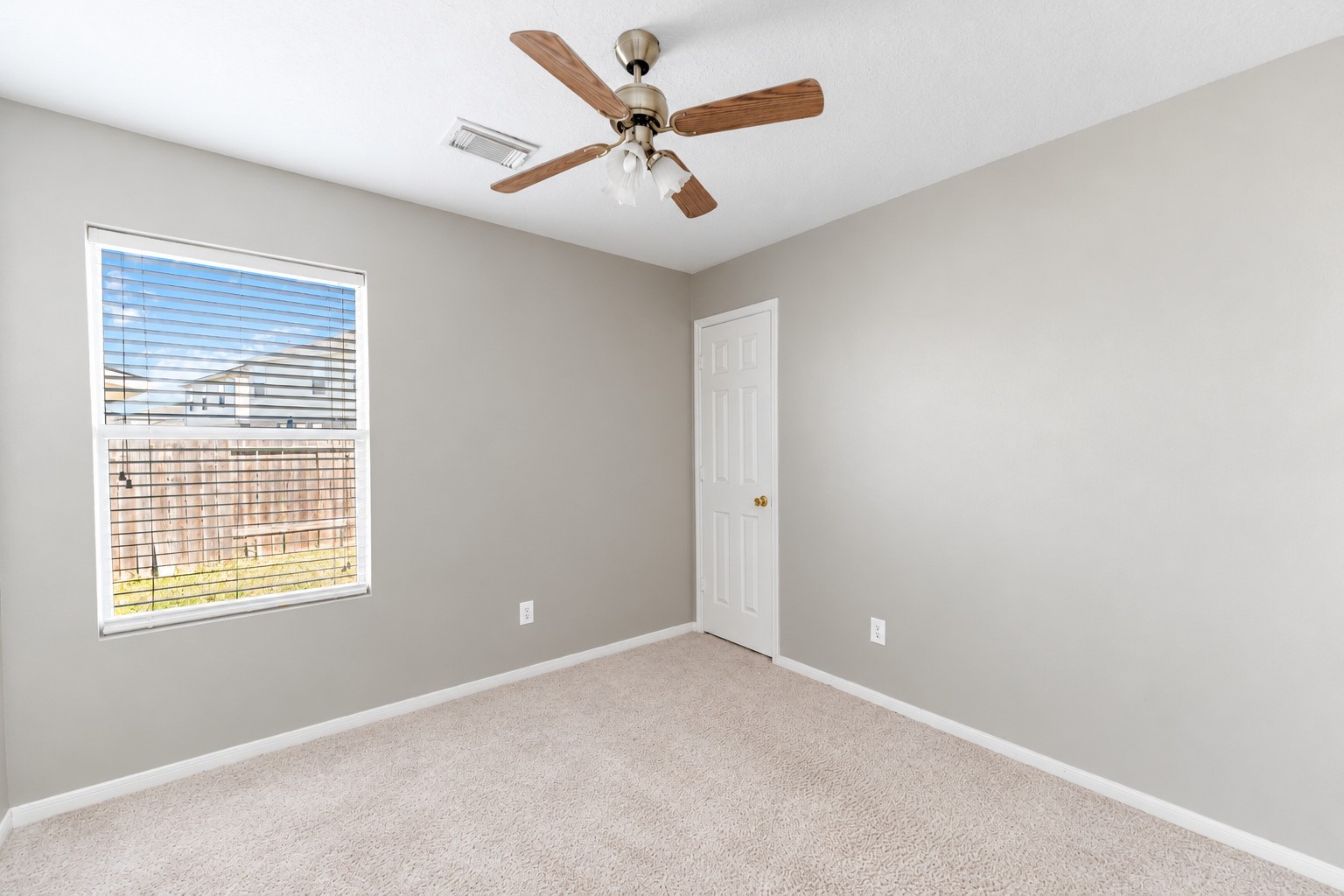 12106 Landsdown Ridge Way, Humble, TX 77346 12106 Landsdown Ridge Way, Humble, TX 77346