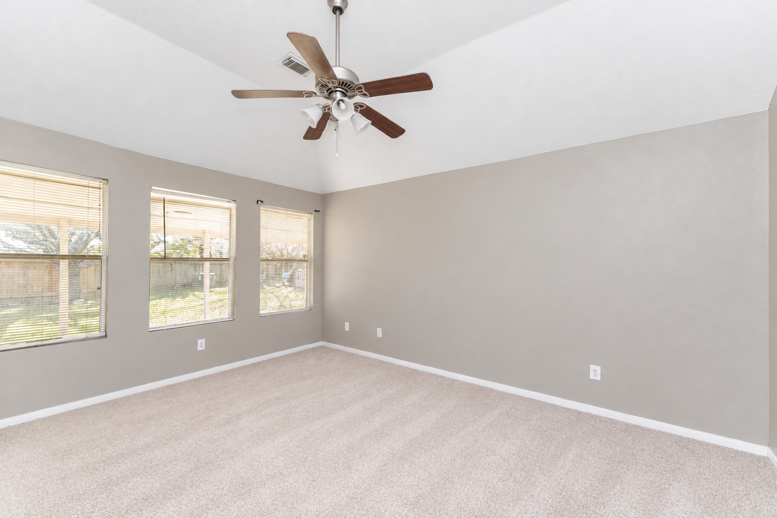 12106 Landsdown Ridge Way, Humble, TX 77346