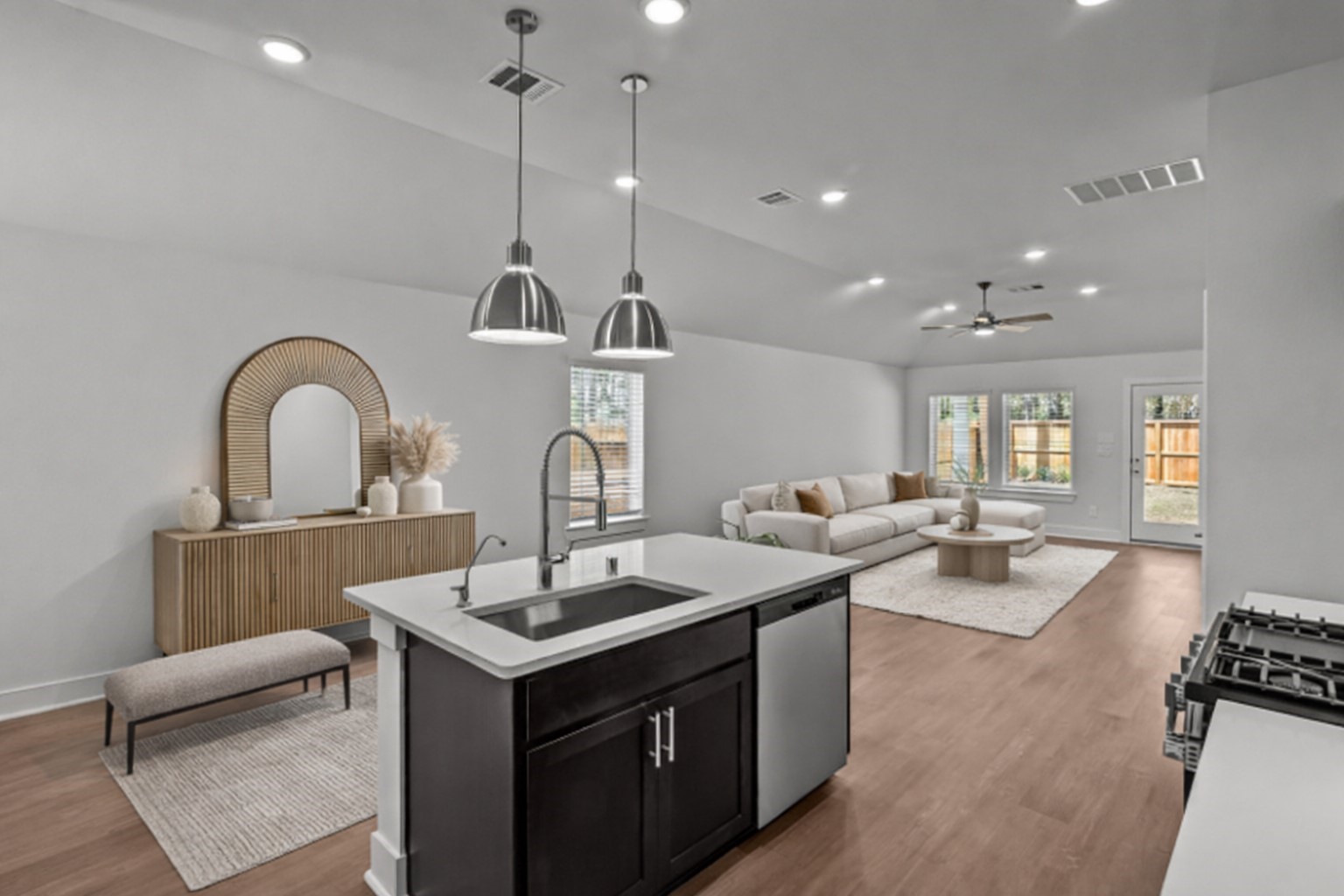 1017 Garnet Star Drive, La Marque, TX 77568 1017 Garnet Star Drive, La Marque, TX 77568