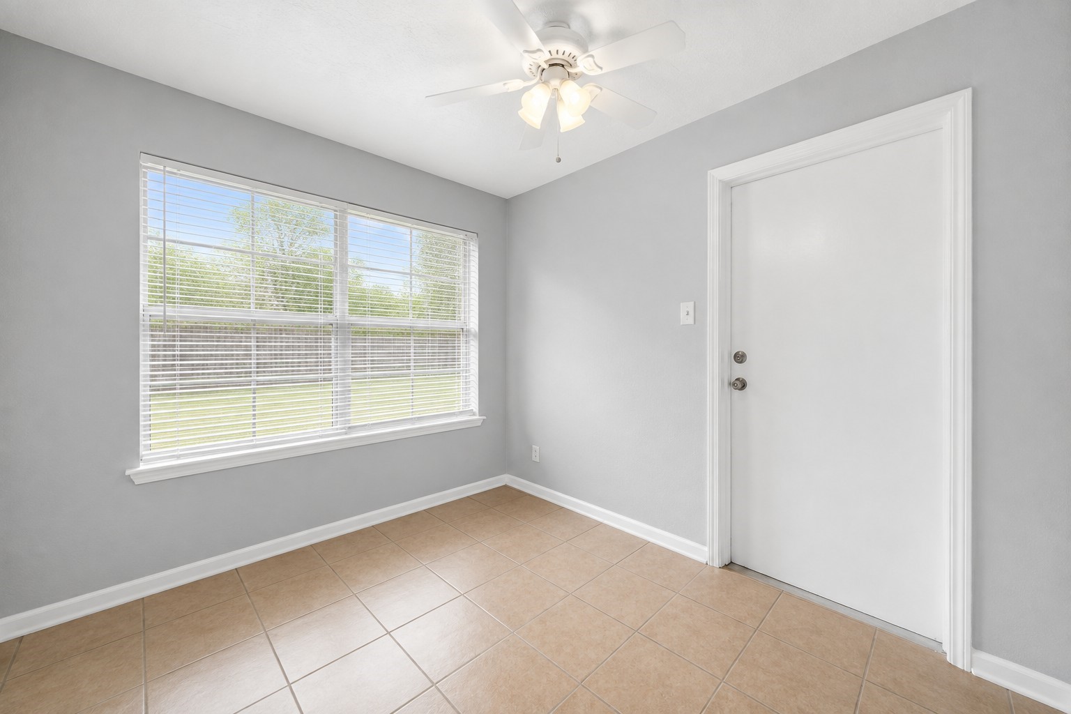 Dining area located just off the kitchen with convenient access to the garage. Dining area located just off the kitchen with convenient access to the garage.