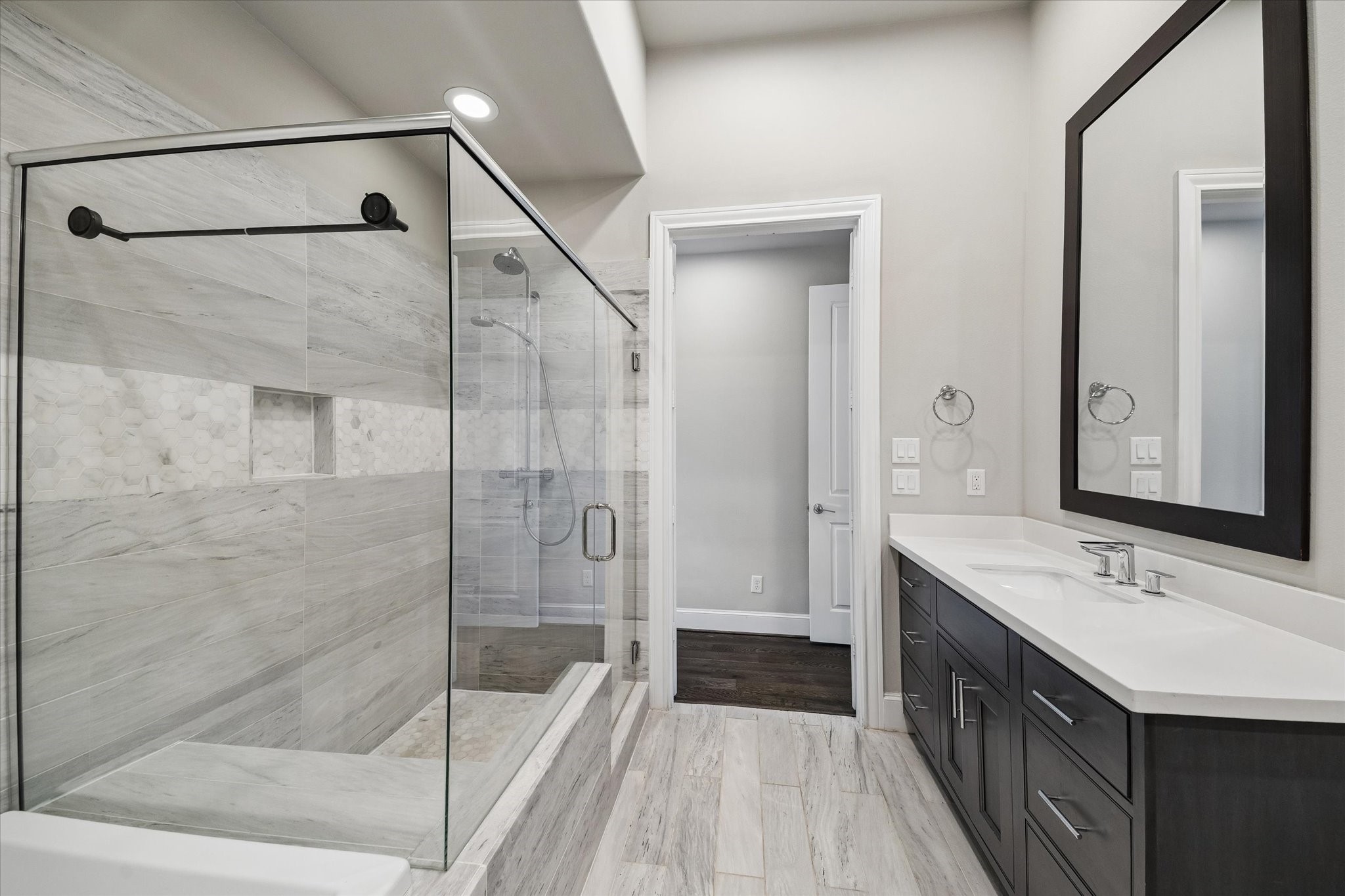 6068 Kansas Street, Houston, TX 77007