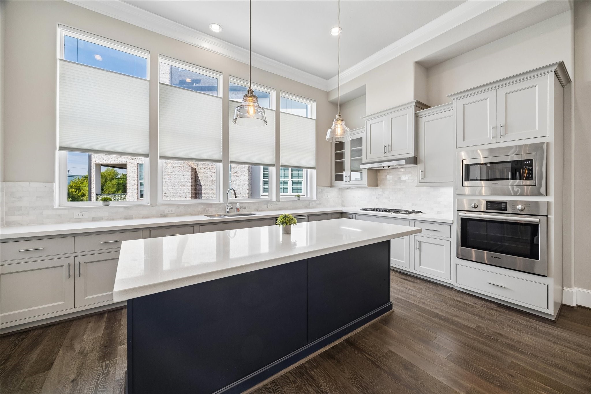 6068 Kansas Street, Houston, TX 77007