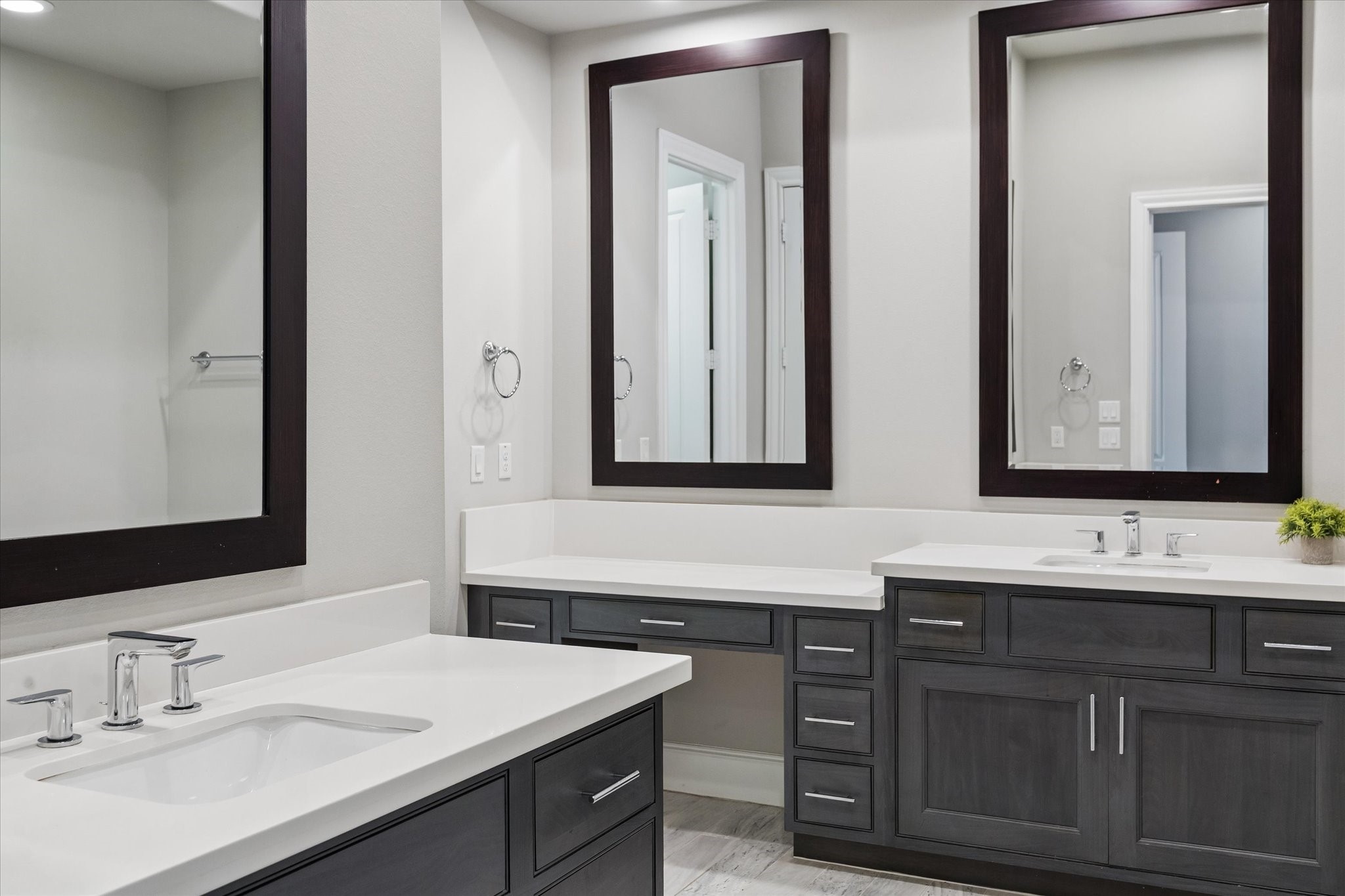 6068 Kansas Street, Houston, TX 77007