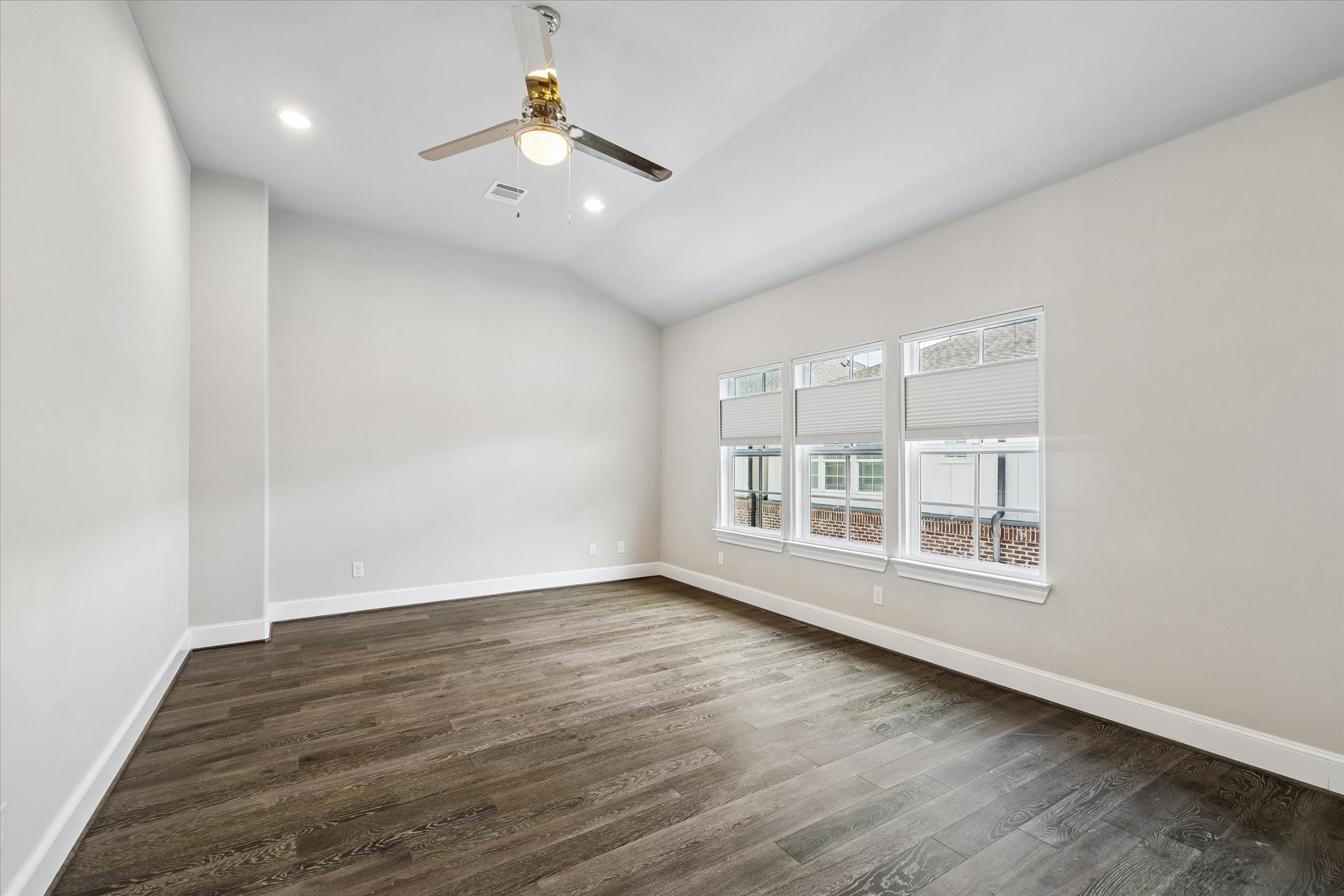 6068 Kansas Street, Houston, TX 77007