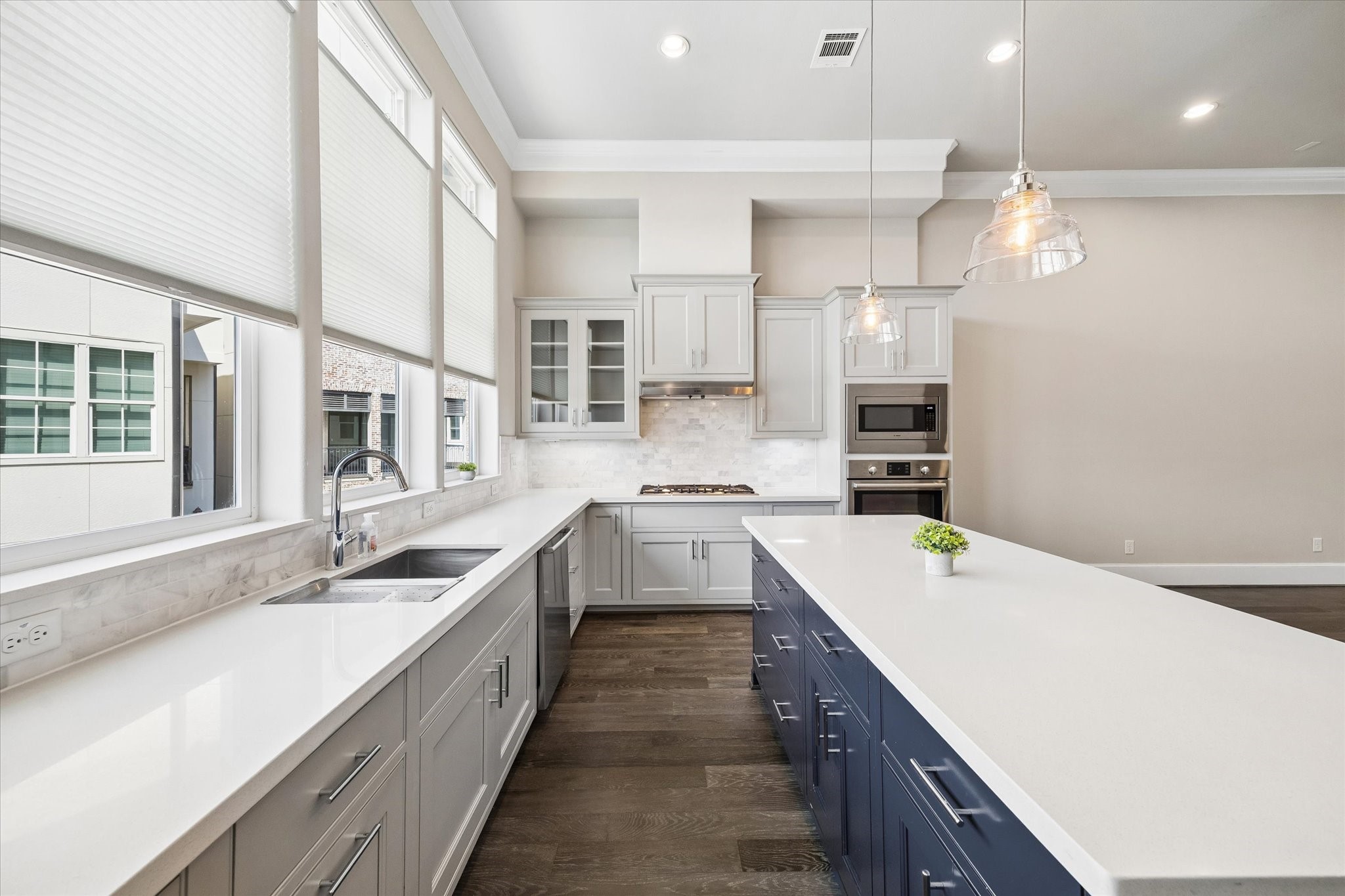 6068 Kansas Street, Houston, TX 77007