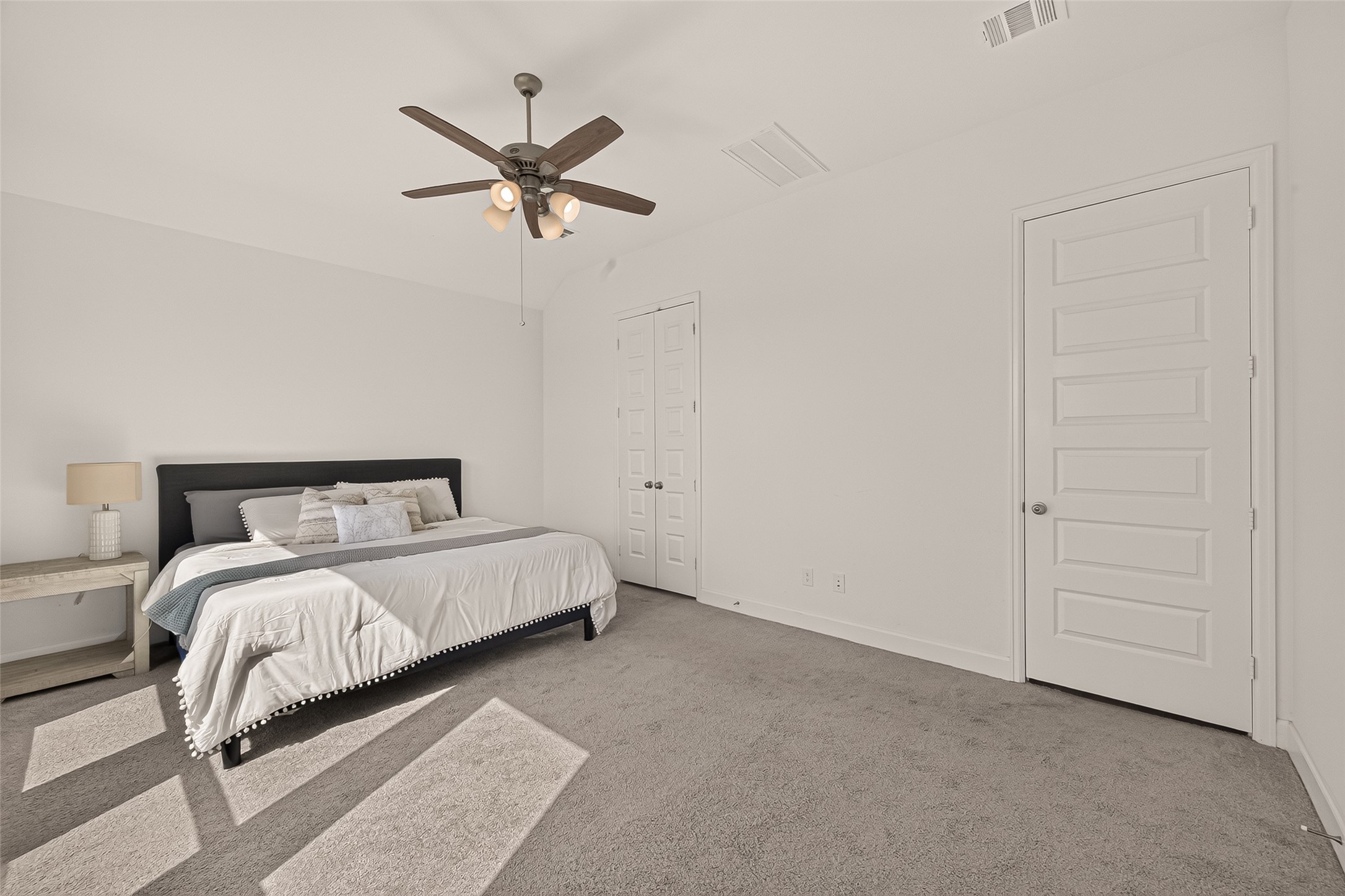 Welcome to the main bedroom, with ensuite bathroom and walk-in closet.