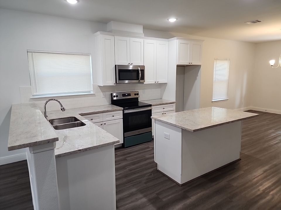1029 Calvin Avenue, #B, Houston, TX 77088