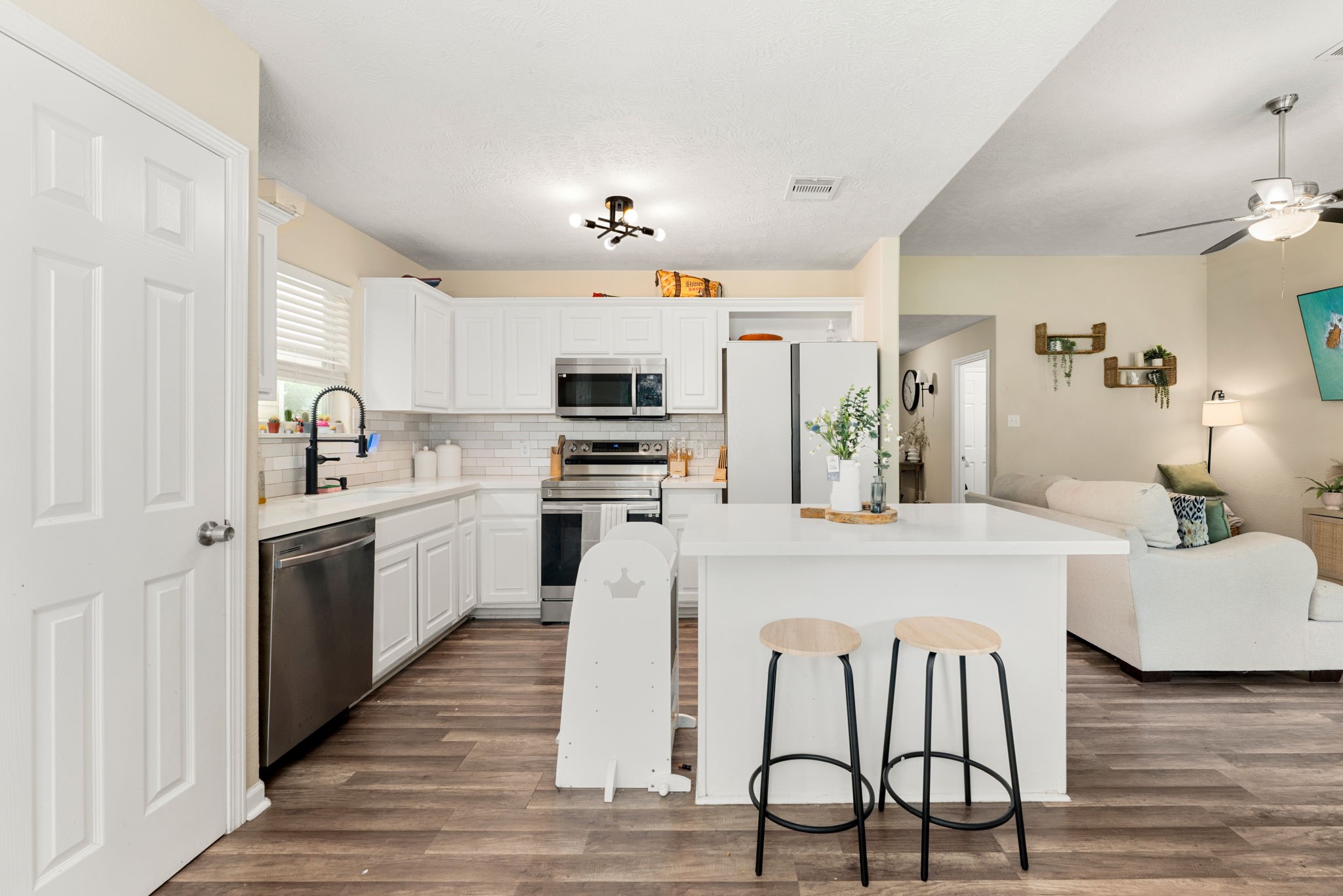 2604 Redfish Drive, Texas City, TX 77591