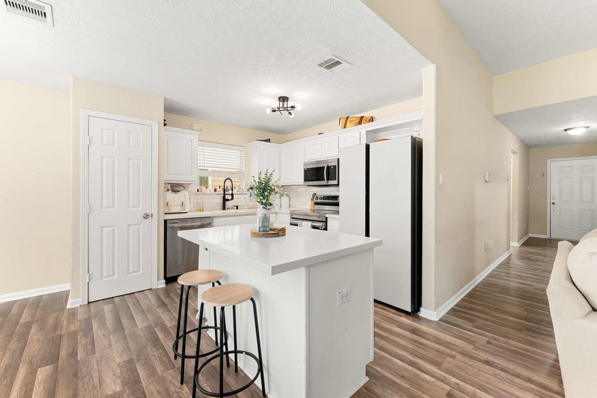 2604 Redfish Drive, Texas City, TX 77591