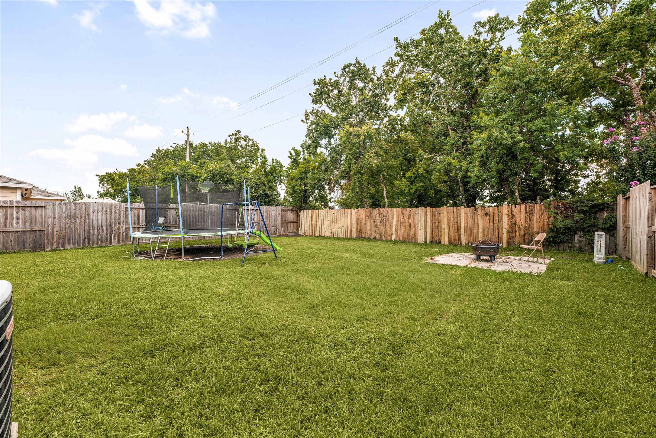 2604 Redfish Drive, Texas City, TX 77591