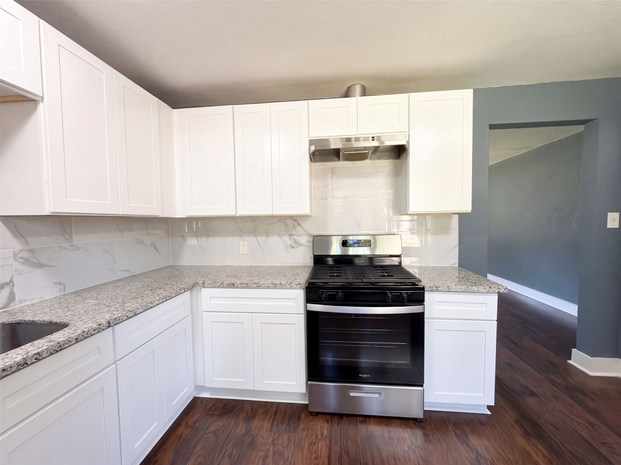 7405 Sterlingshire Street, Houston, TX 77016