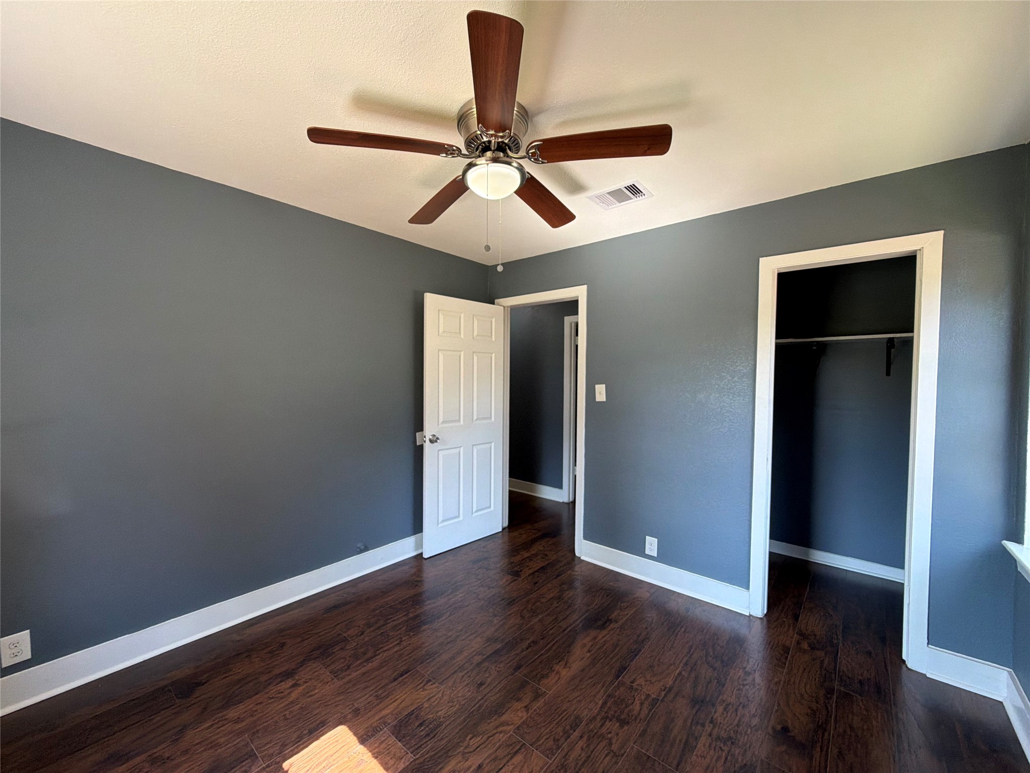 7405 Sterlingshire Street, Houston, TX 77016