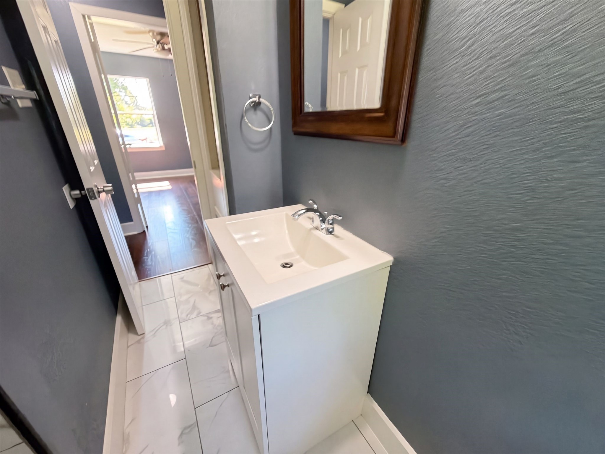 7405 Sterlingshire Street, Houston, TX 77016