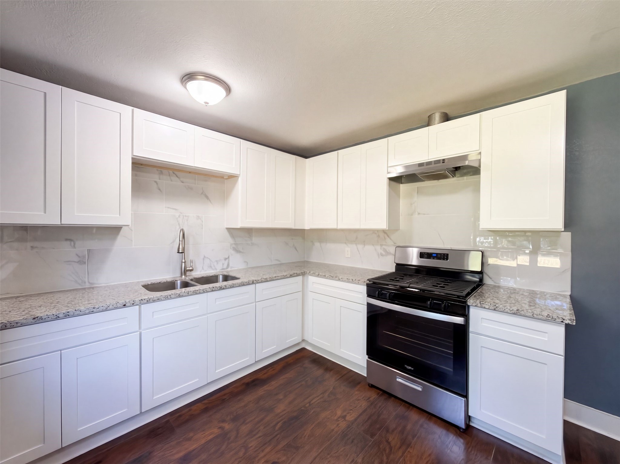 7405 Sterlingshire Street, Houston, TX 77016 7405 Sterlingshire Street, Houston, TX 77016