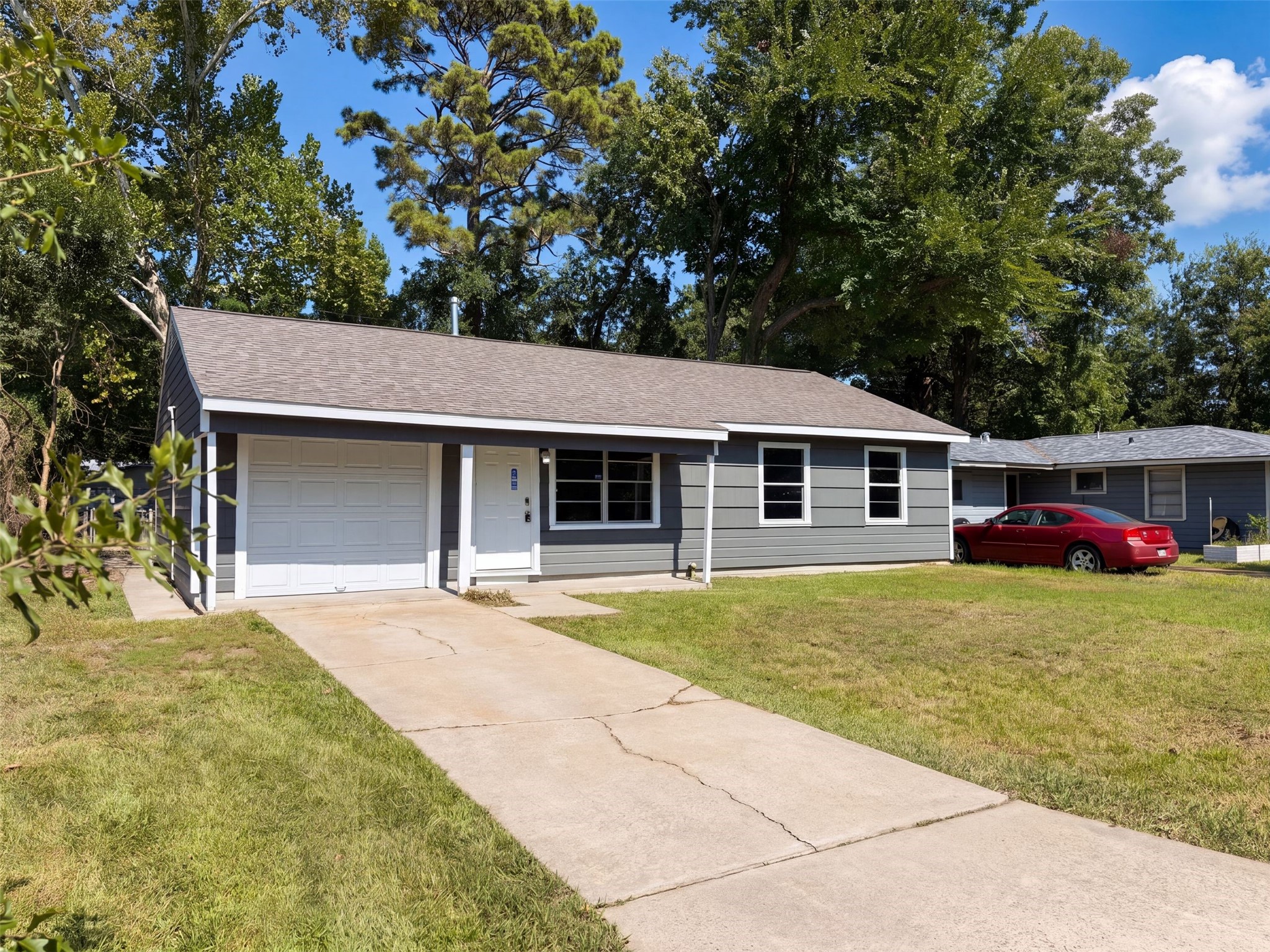 7405 Sterlingshire Street, Houston, TX 77016