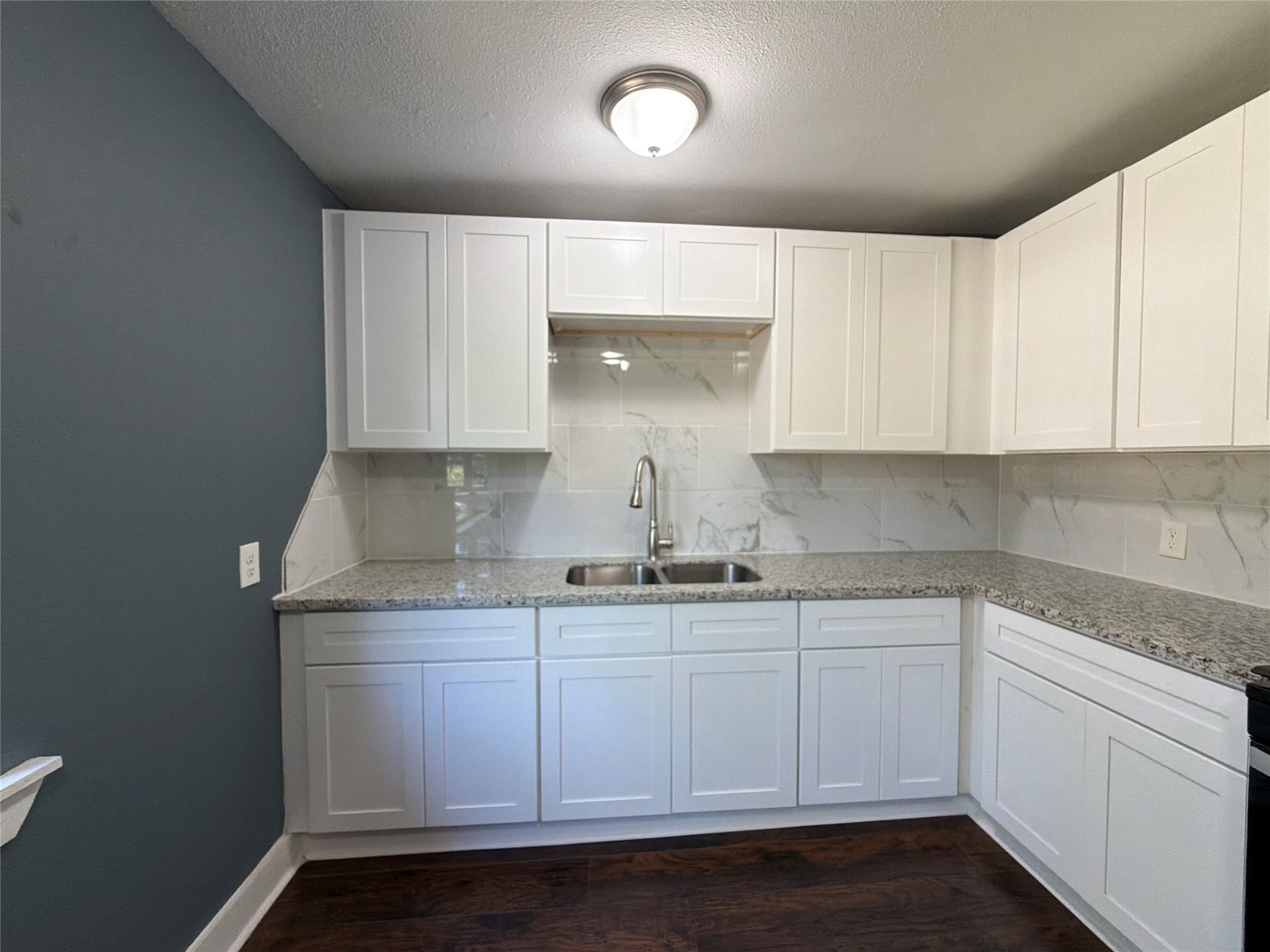 7405 Sterlingshire Street, Houston, TX 77016