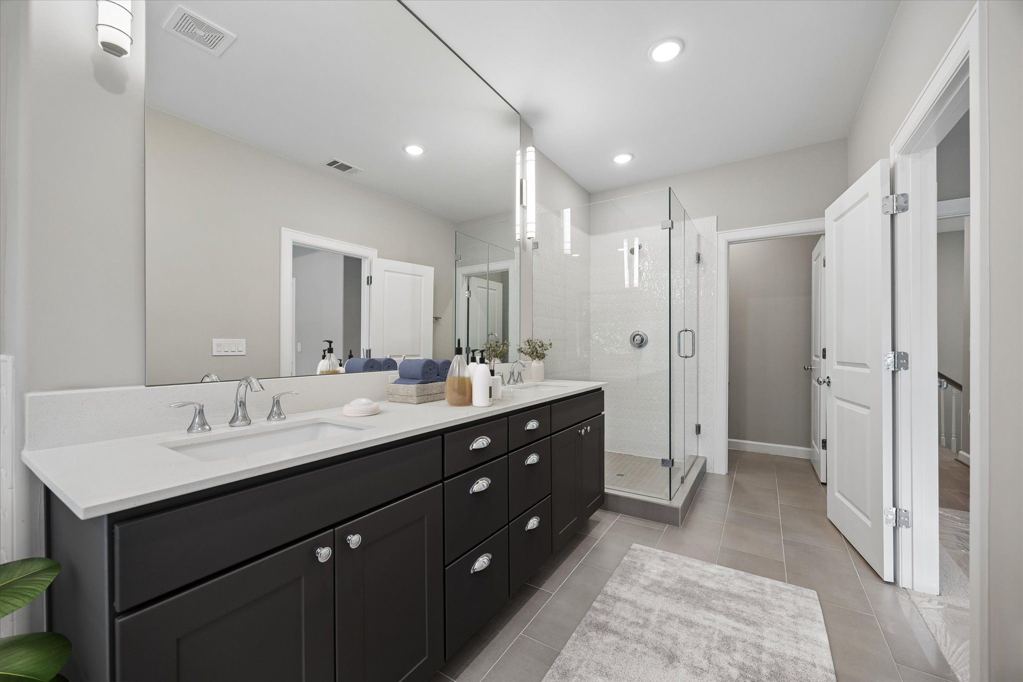 5211 Amber Sunrise Drive, Houston, TX 77018