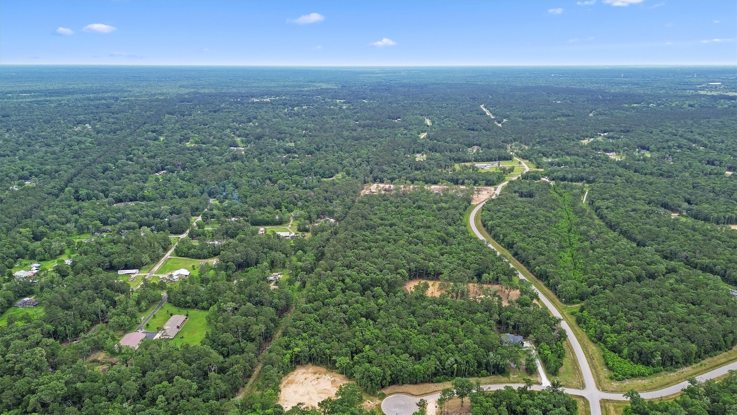 White Oak Trails combines spacious acreage homesites with a peaceful, wooded setting in Dayton, Texas.