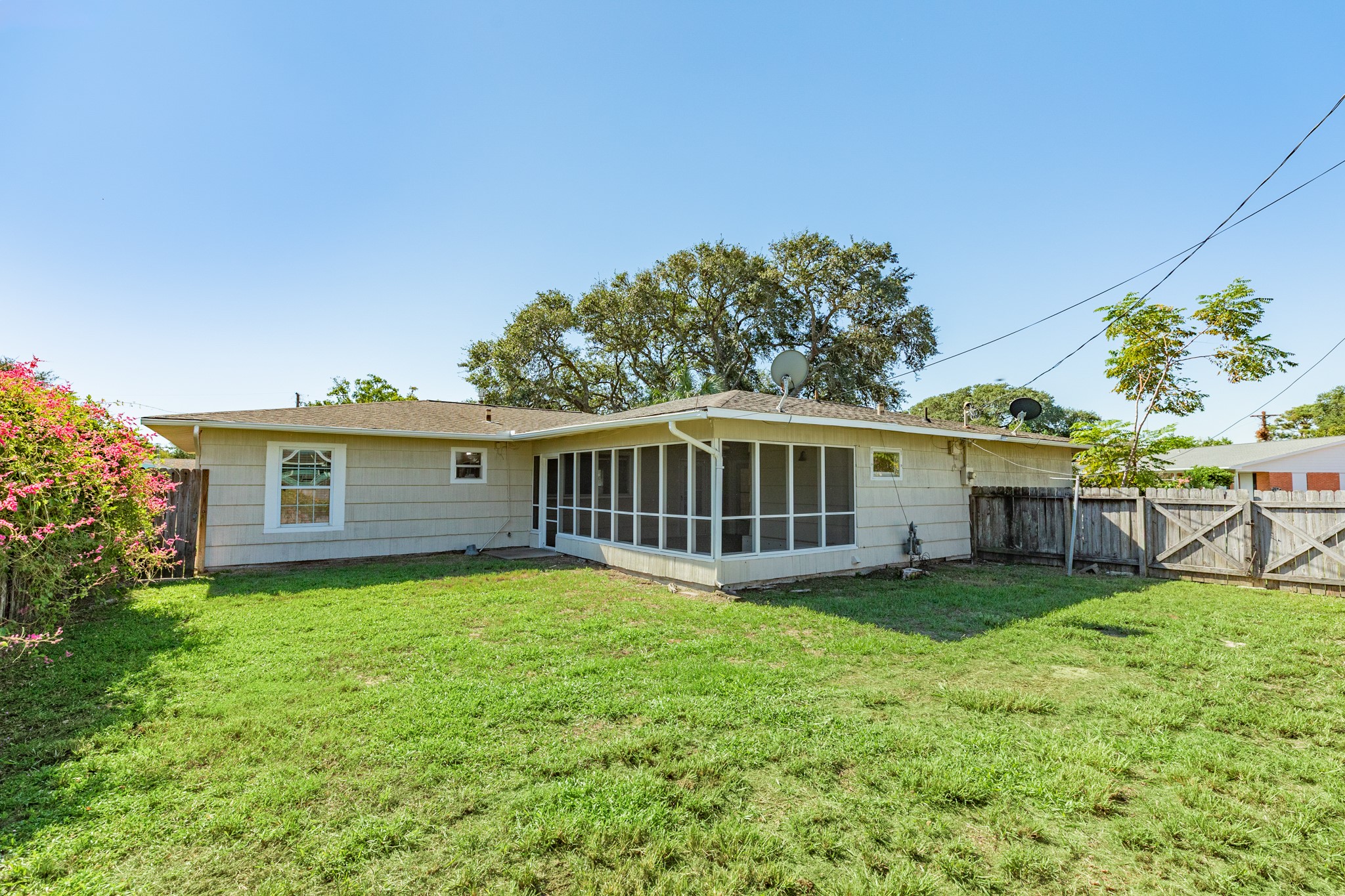 118 Tarpon Avenue, Galveston, TX 77550