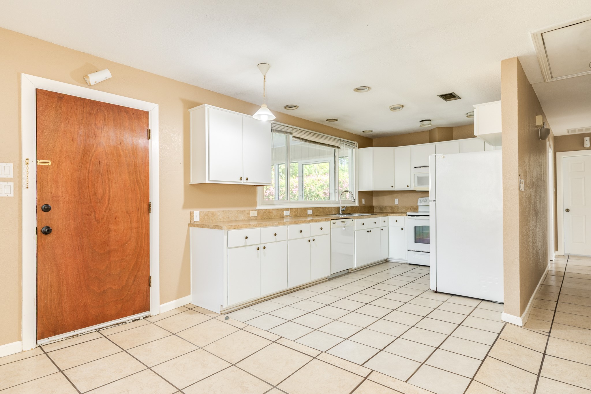 118 Tarpon Avenue, Galveston, TX 77550