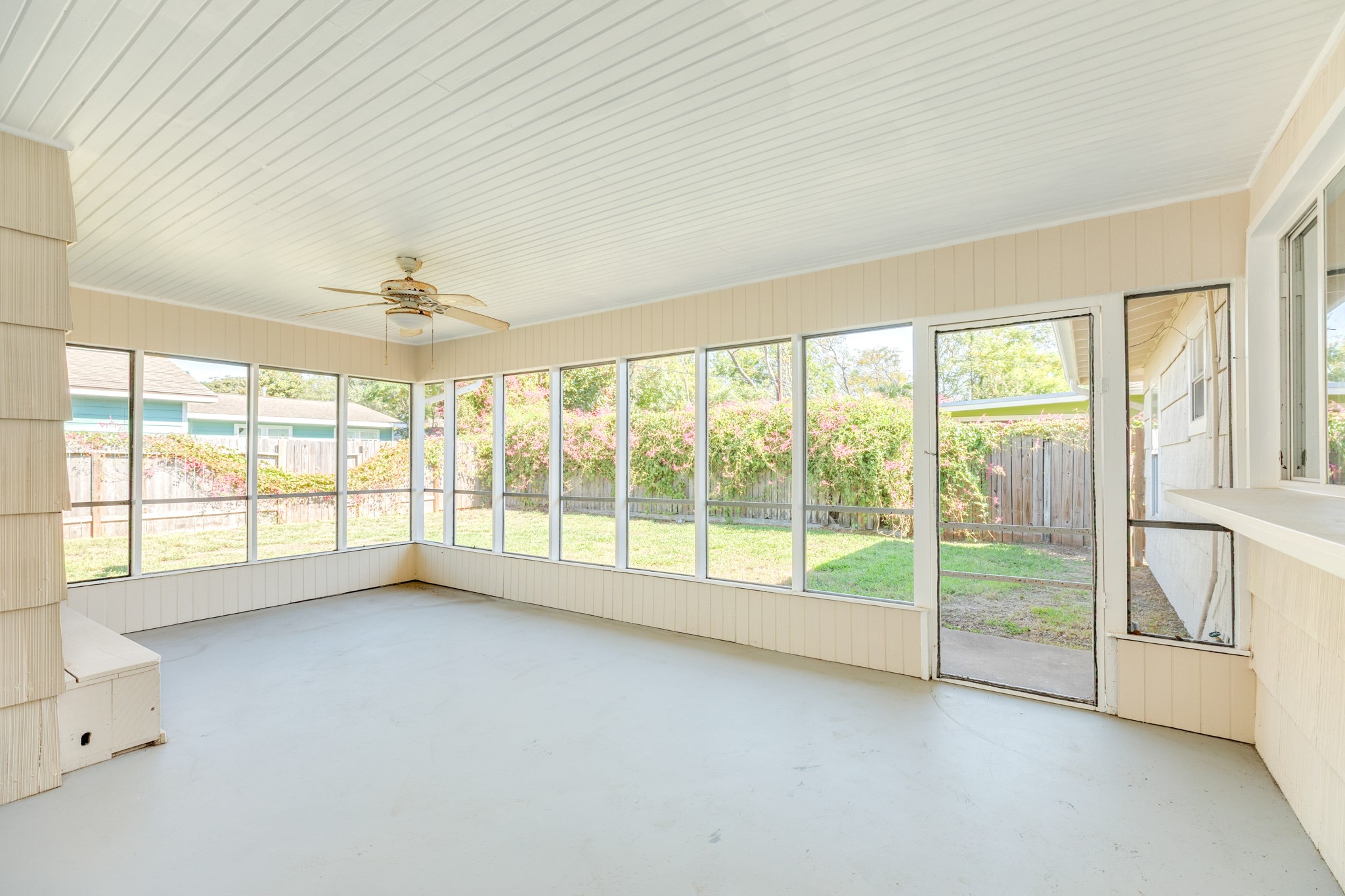 118 Tarpon Avenue, Galveston, TX 77550