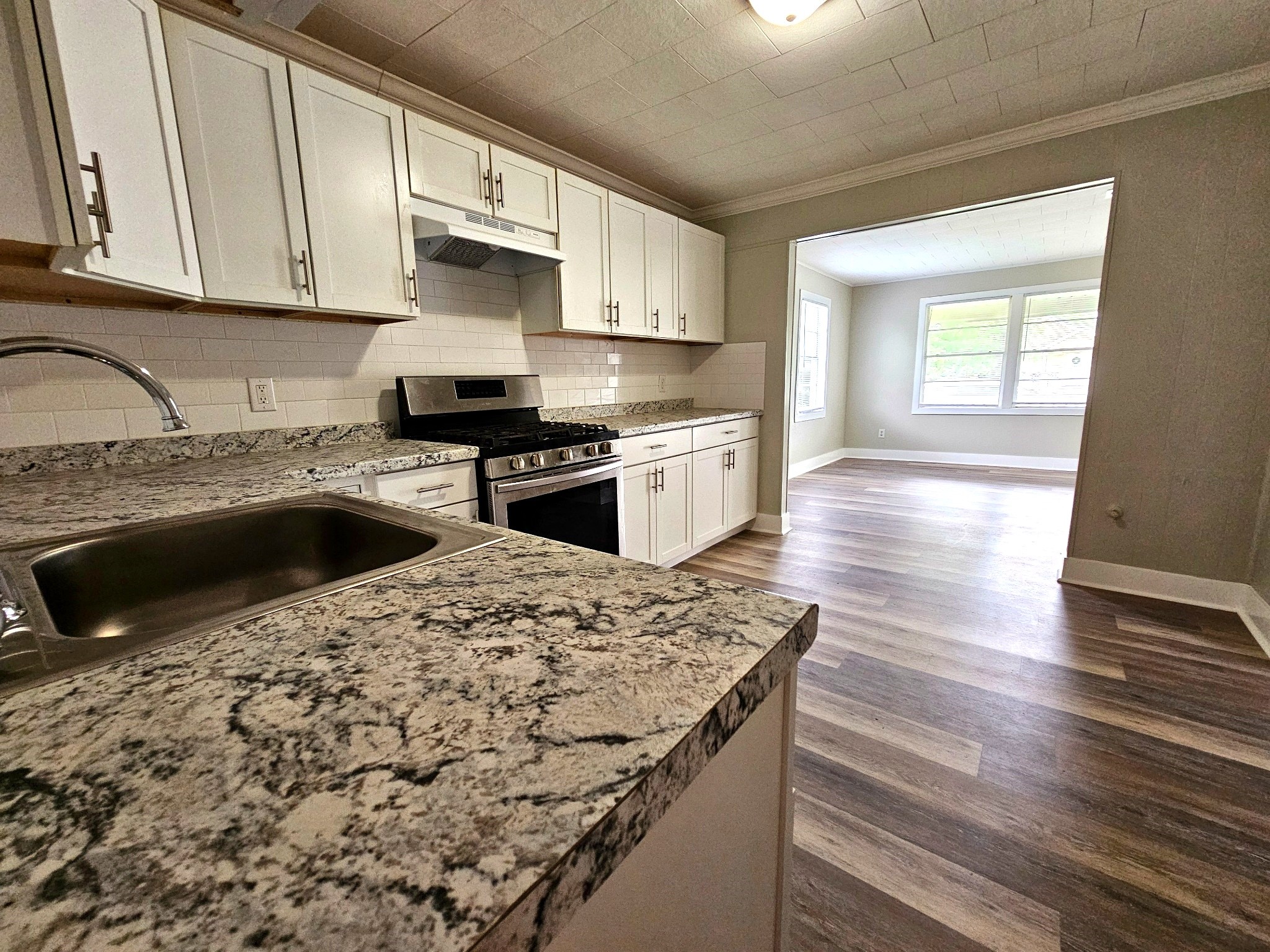 202 N Logan Street, Texas City, TX 77590