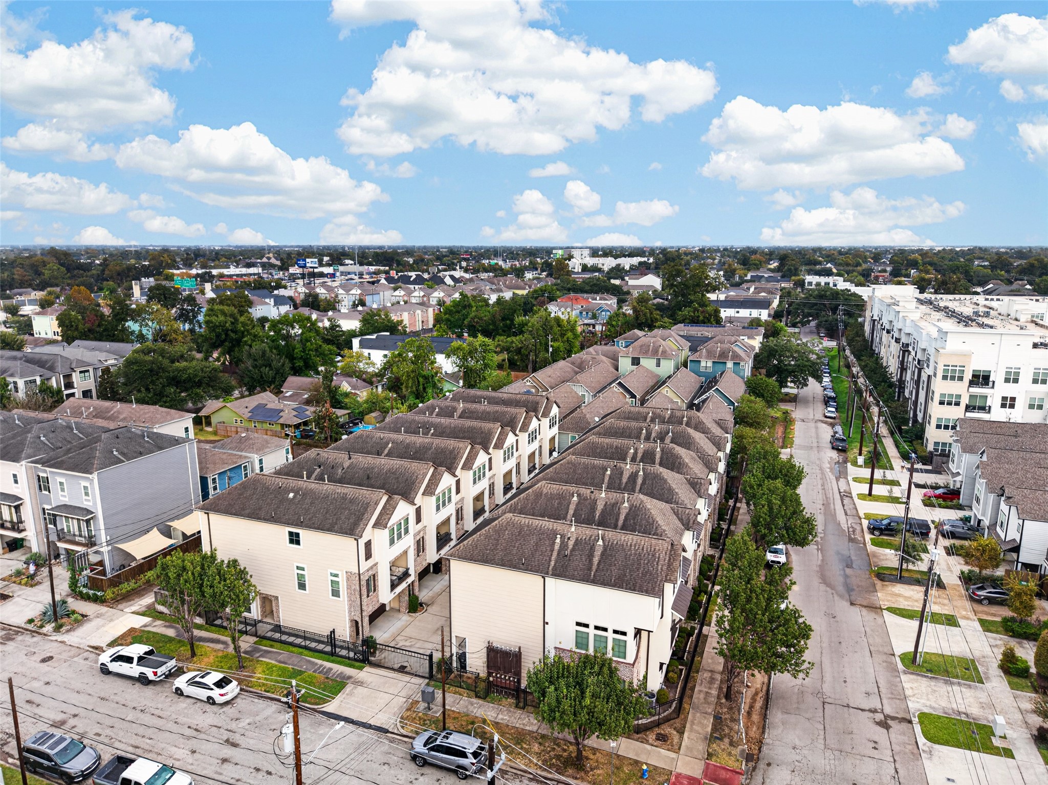 2602 Ashland Street, Houston, TX 77008