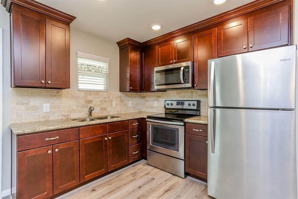 808 1/2 W Main Street, #1, Houston, TX 77006