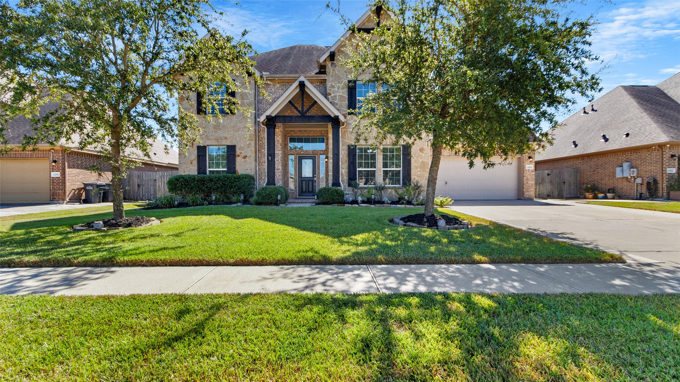 12106 Obsidian Lane, Mont Belvieu, TX 77535