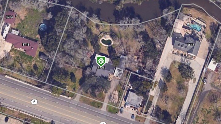 8628 Highway 6, Hitchcock, TX 77563 8628 Highway 6, Hitchcock, TX 77563