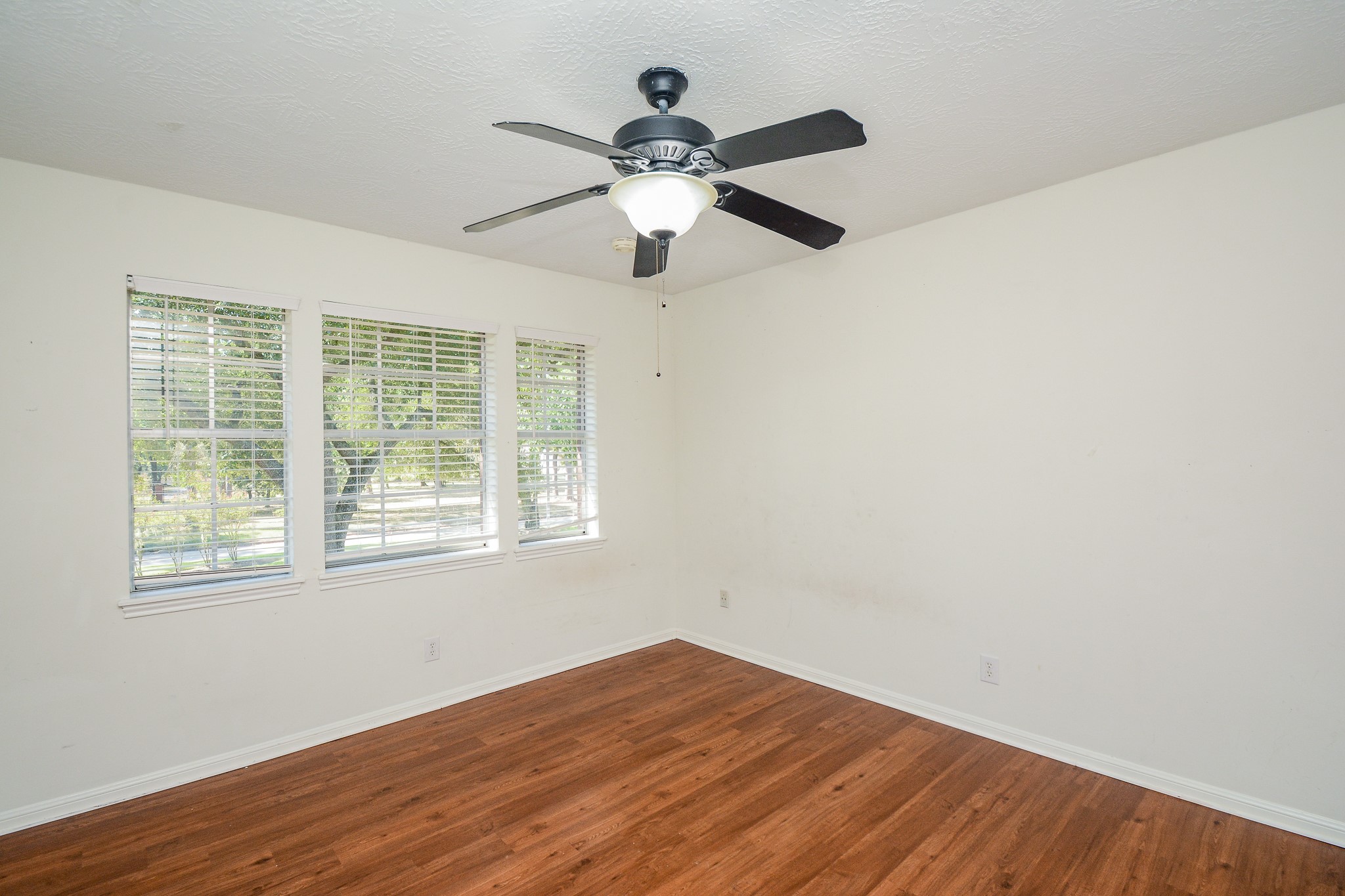 11610 Cypresswood Drive, Houston, TX 77070