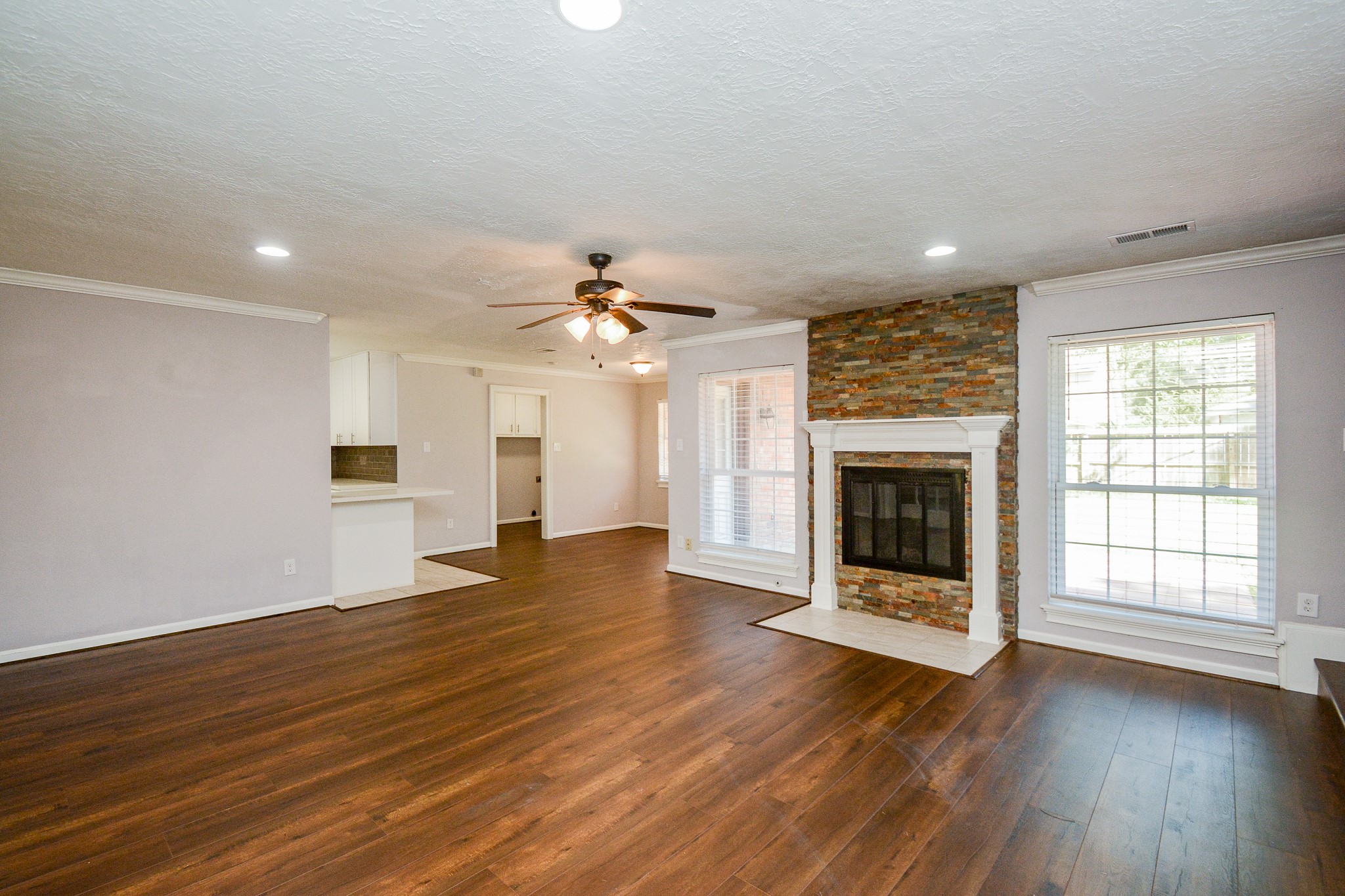 11610 Cypresswood Drive, Houston, TX 77070