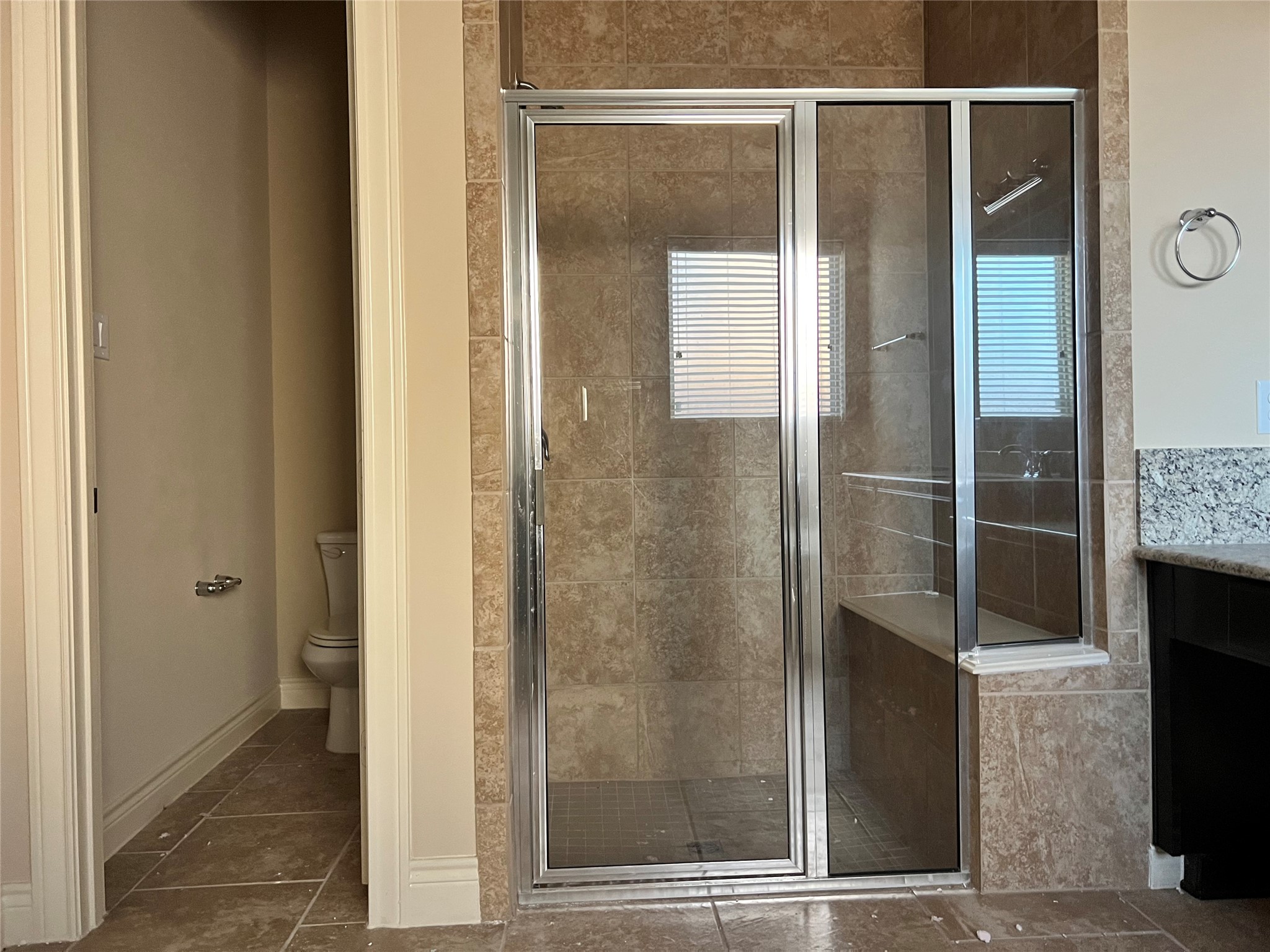 Primary shower