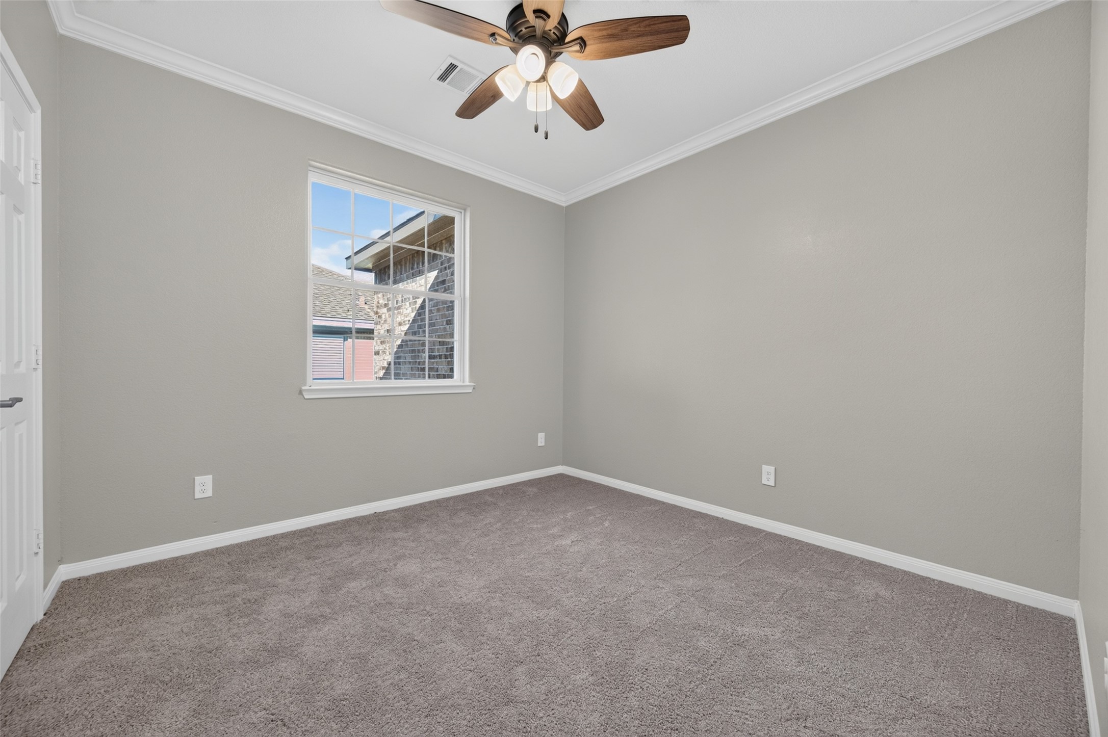 710 Hackberry Street, La Marque, TX 77568