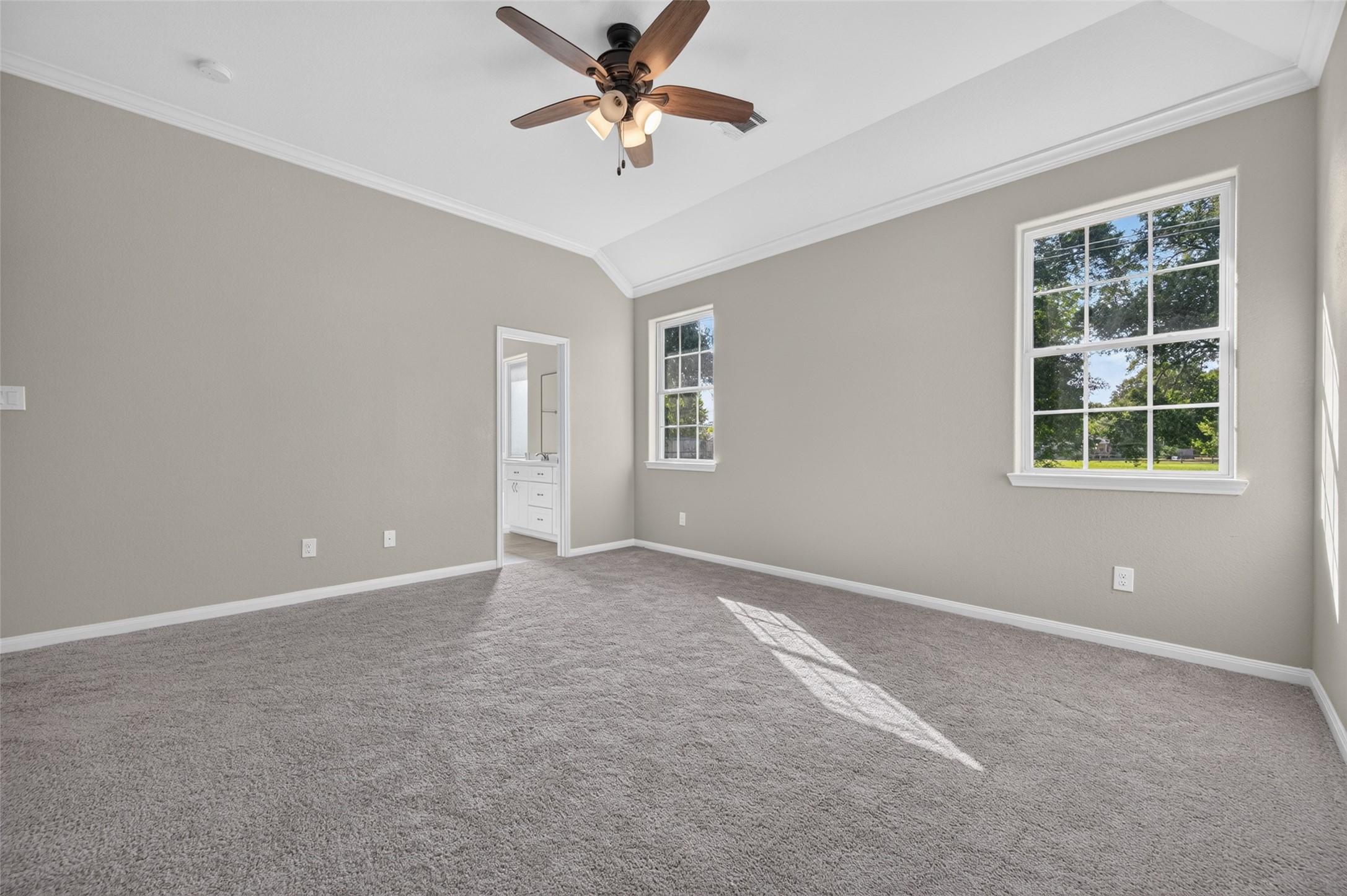 710 Hackberry Street, La Marque, TX 77568