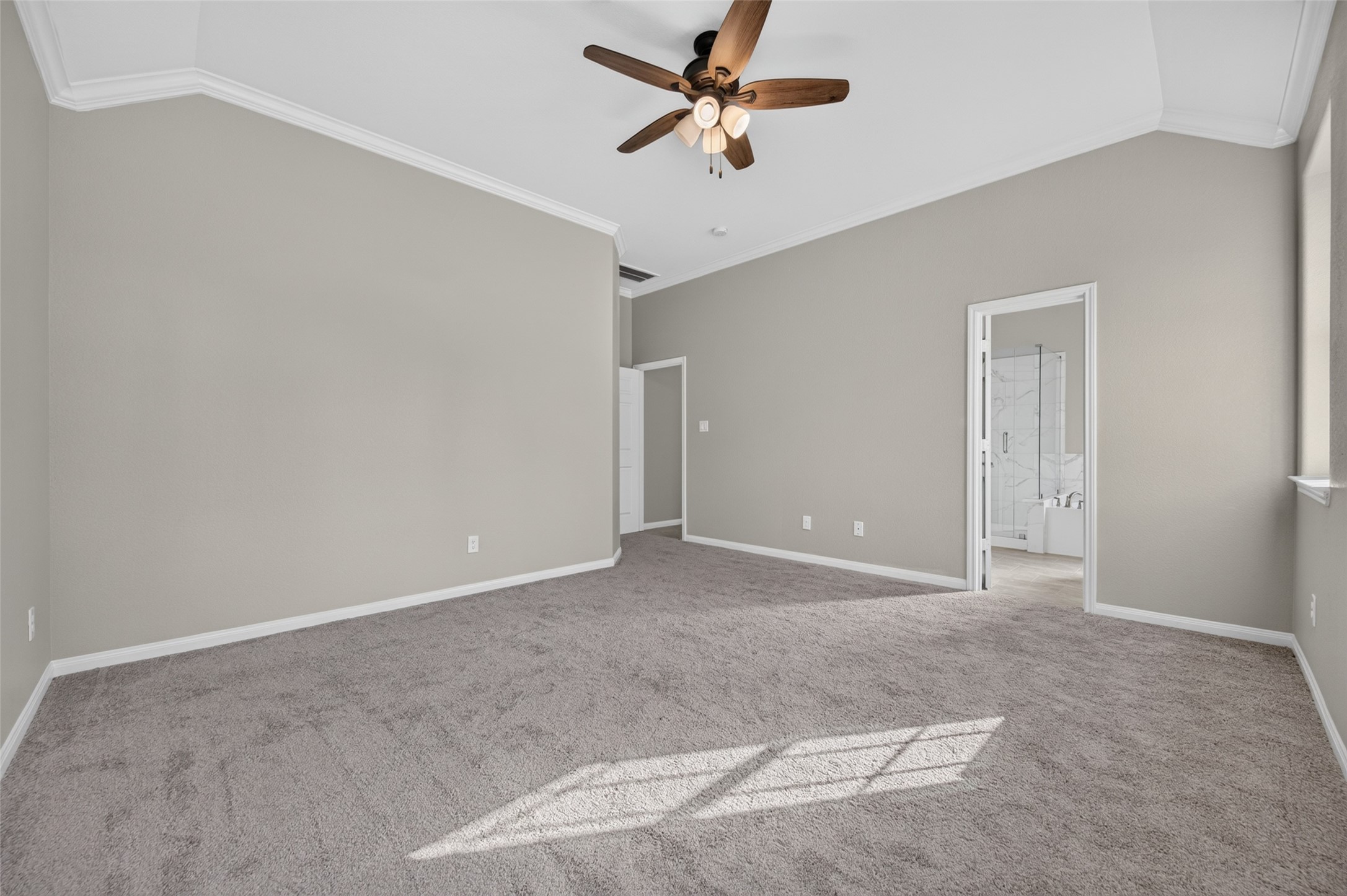 710 Hackberry Street, La Marque, TX 77568