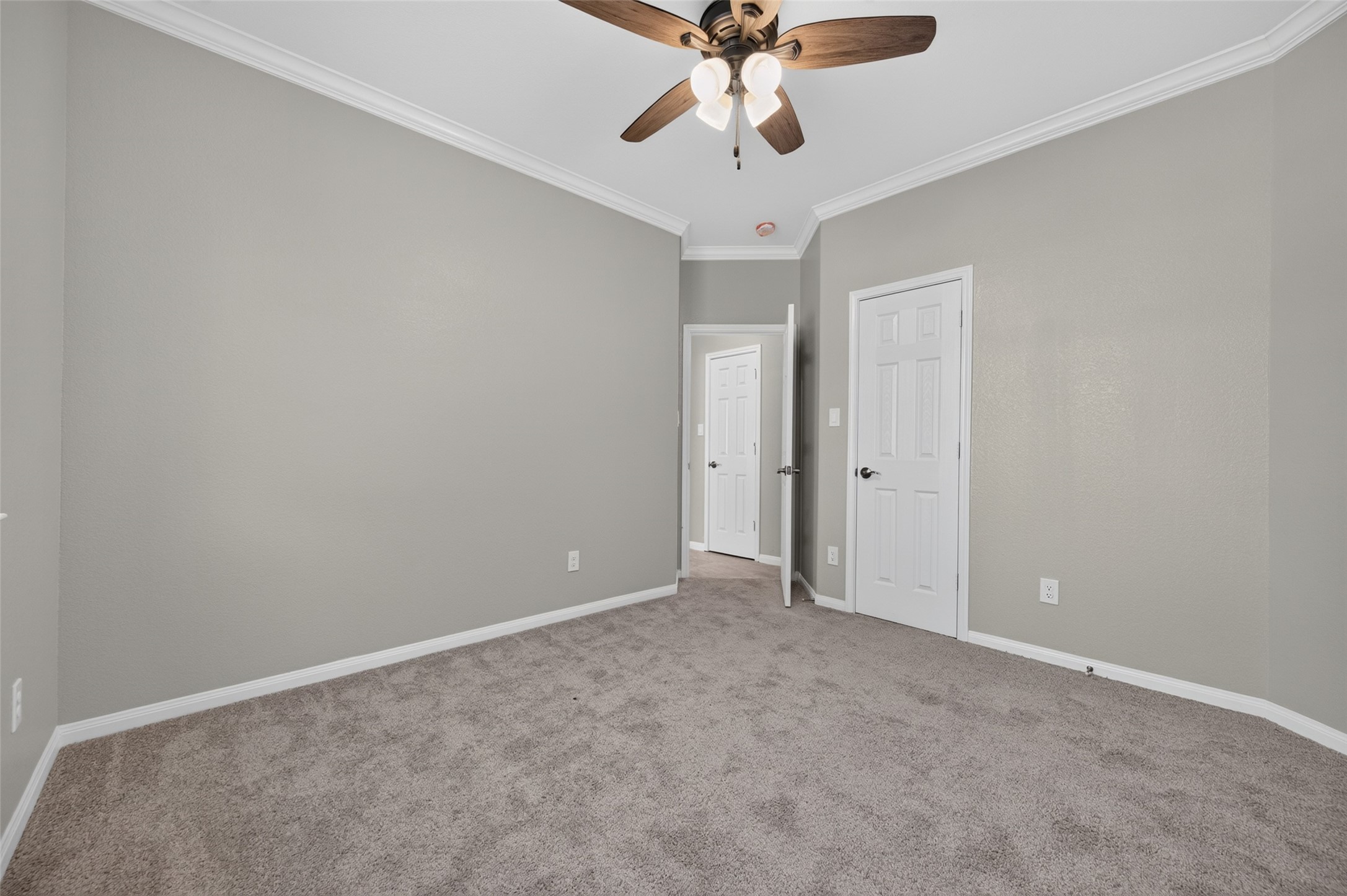 710 Hackberry Street, La Marque, TX 77568