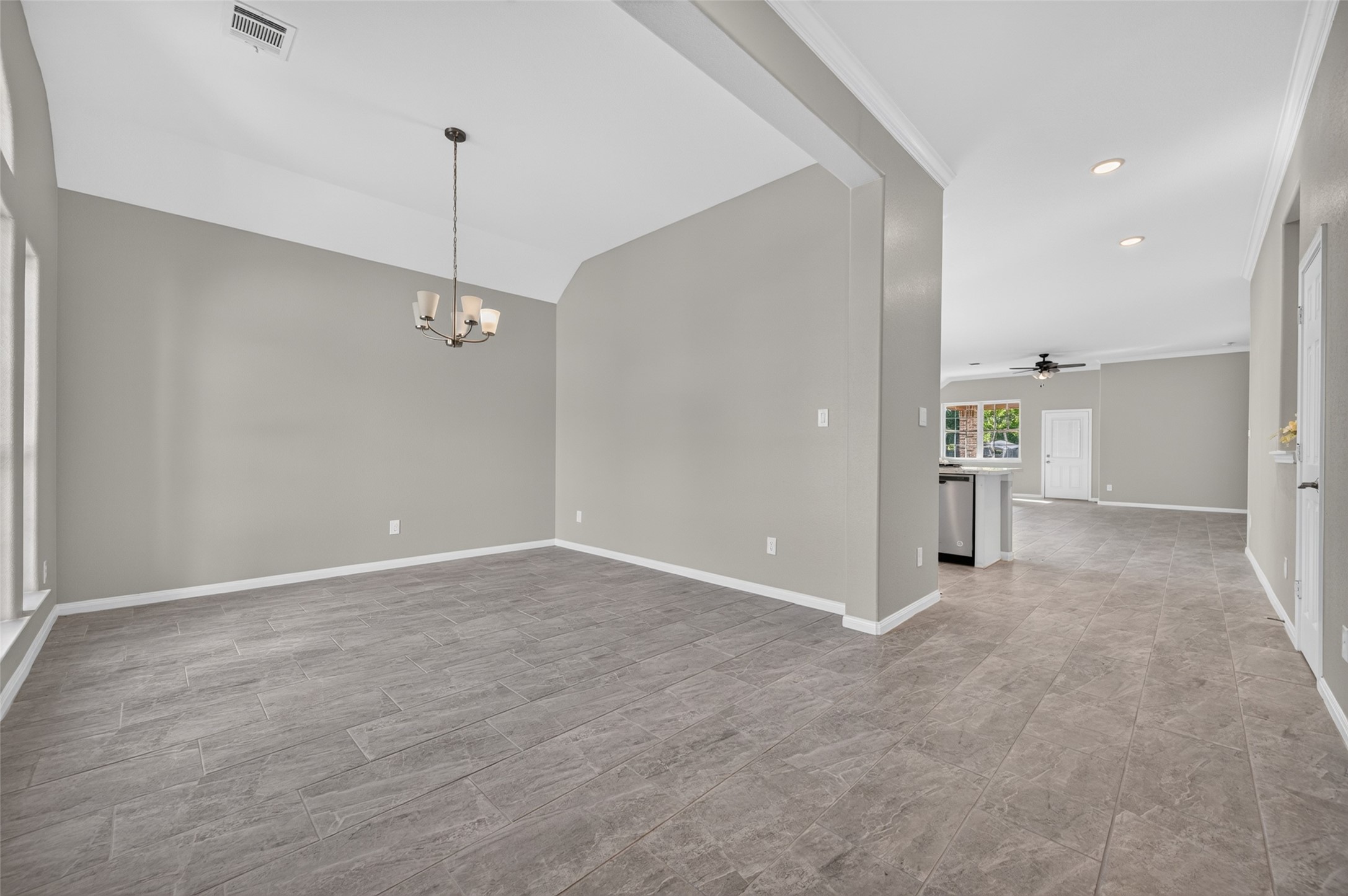 710 Hackberry Street, La Marque, TX 77568